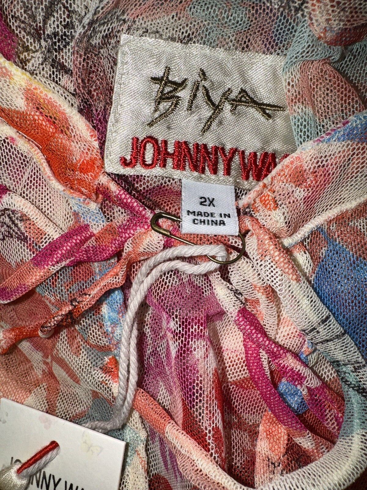 7616022