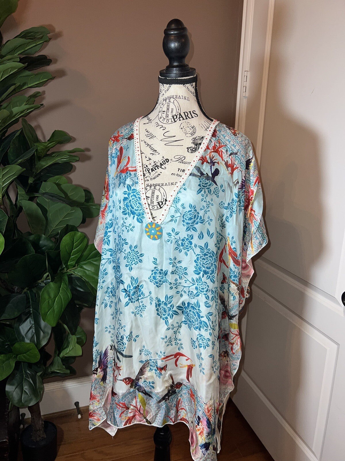 Johnny Was O/S 100% Silk Kimono Wrap Top Cover Up Beading 33”PTP Lightweight Johnny Was