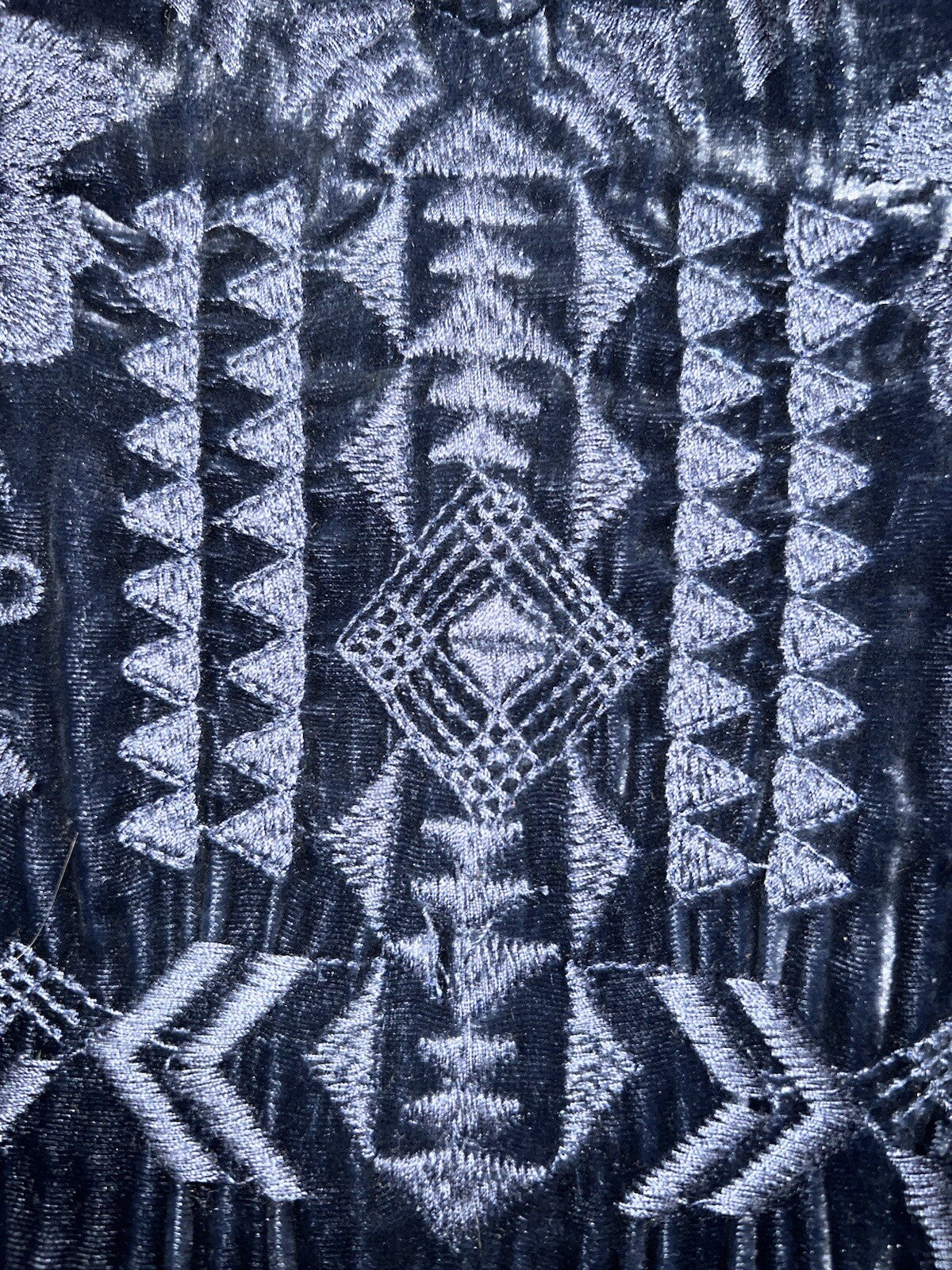 7832015