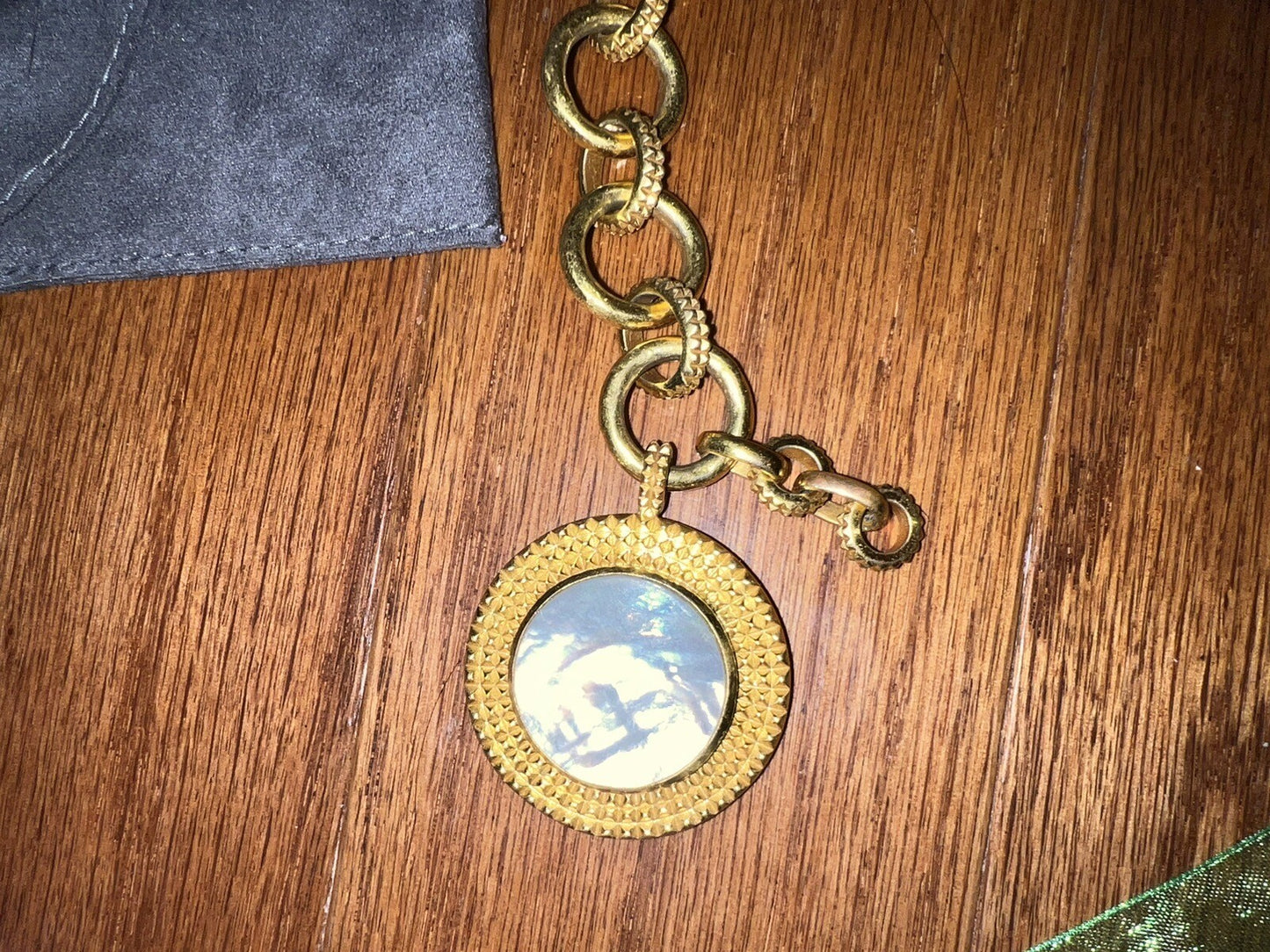 8959279
