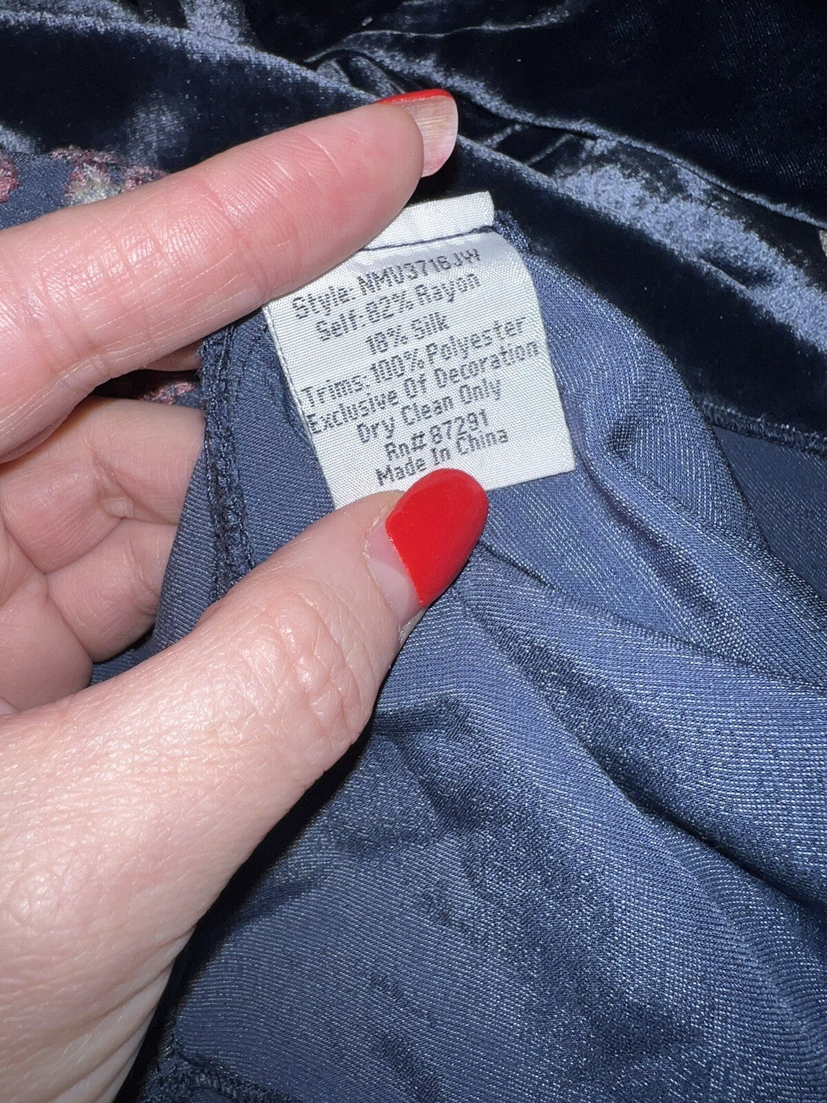 7615880
