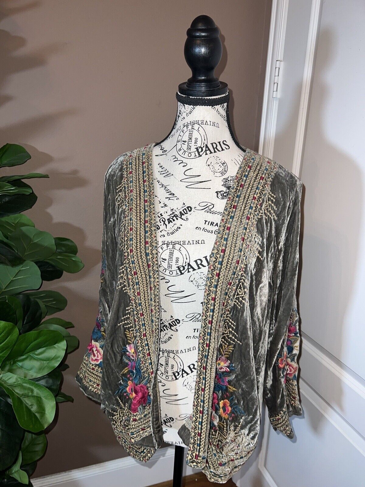 Johnny Was Olive Velvet & Silk Kimono Wrap Jacket Sz L Large Embroidered Roses