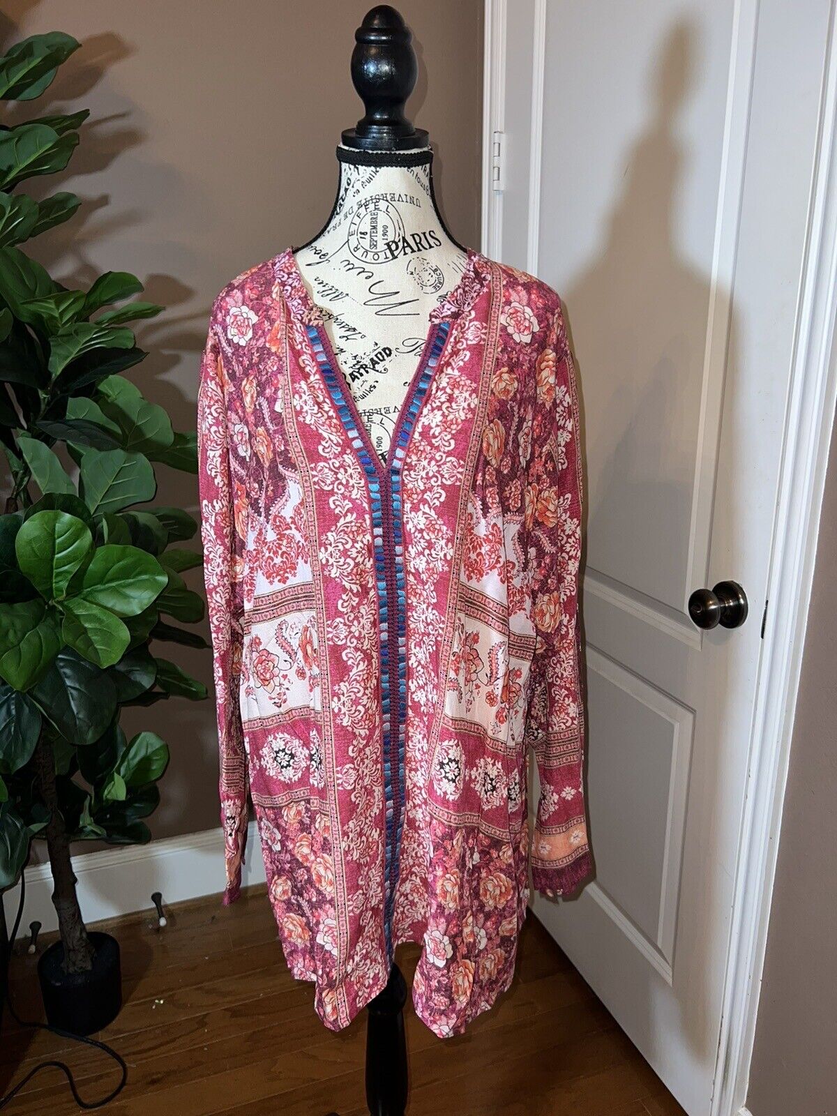 Johnny Was Beautiful Embroidered Tunic Kimono Silky Feel Gorgeous Flowers Sz 1X