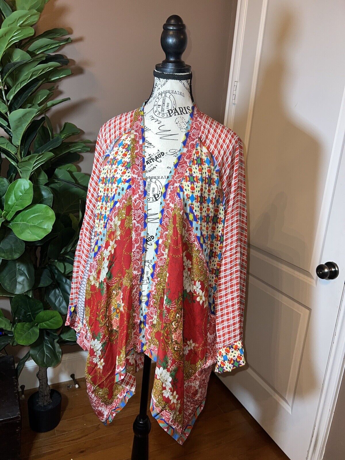 Johnny Was Silky Embroidered Kimono WRAP L Large SPRING Handkerchief Hem