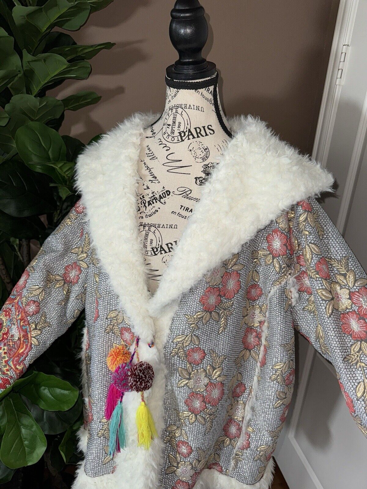 Johnny Was Sherpa Faux Fur & Embroidered 2X Silver Gold Pink Coat Jacket