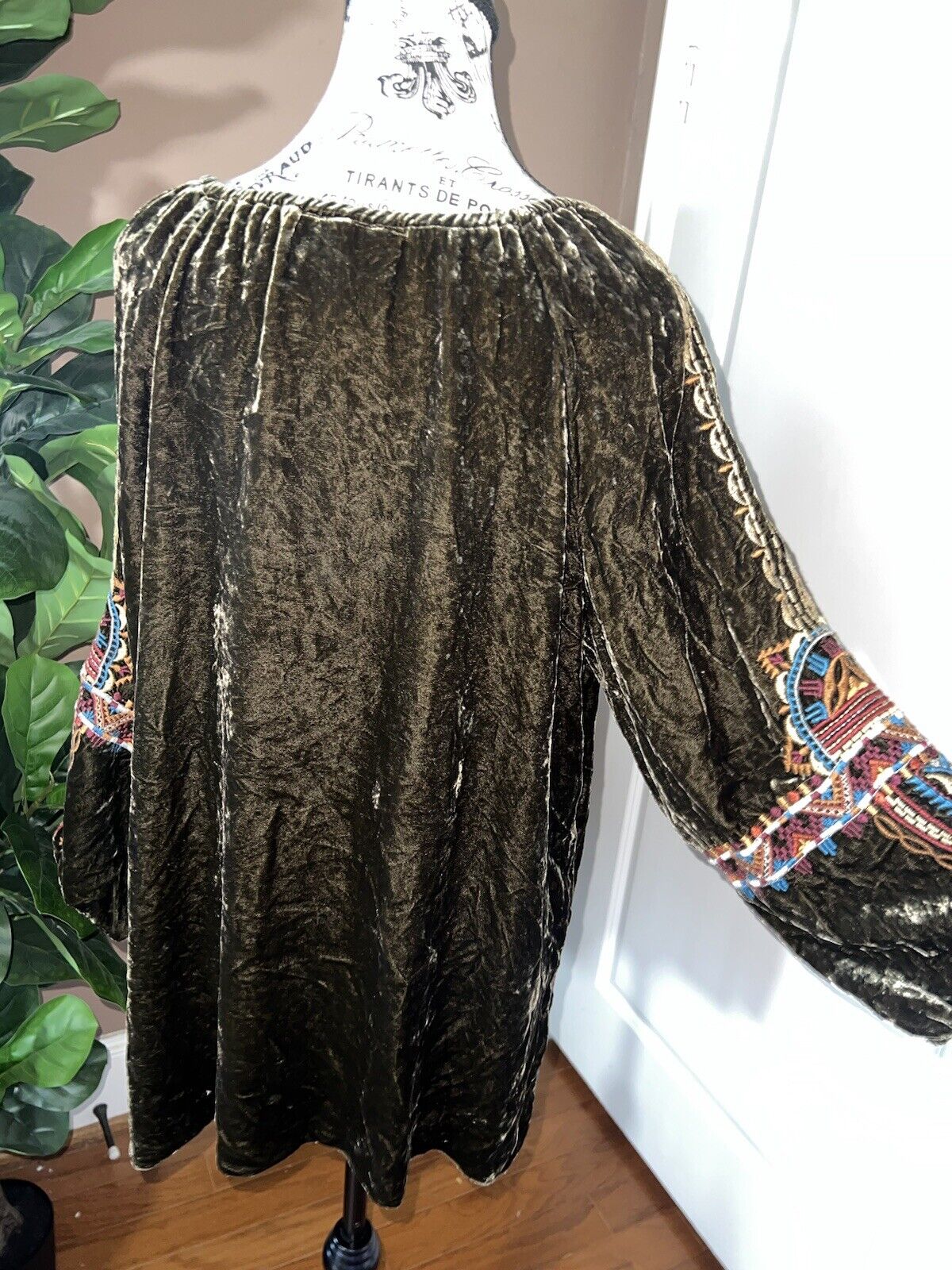 Johnny Was Olive Brown Velvet Heavily Embroidered Tunic Top XL Peasant