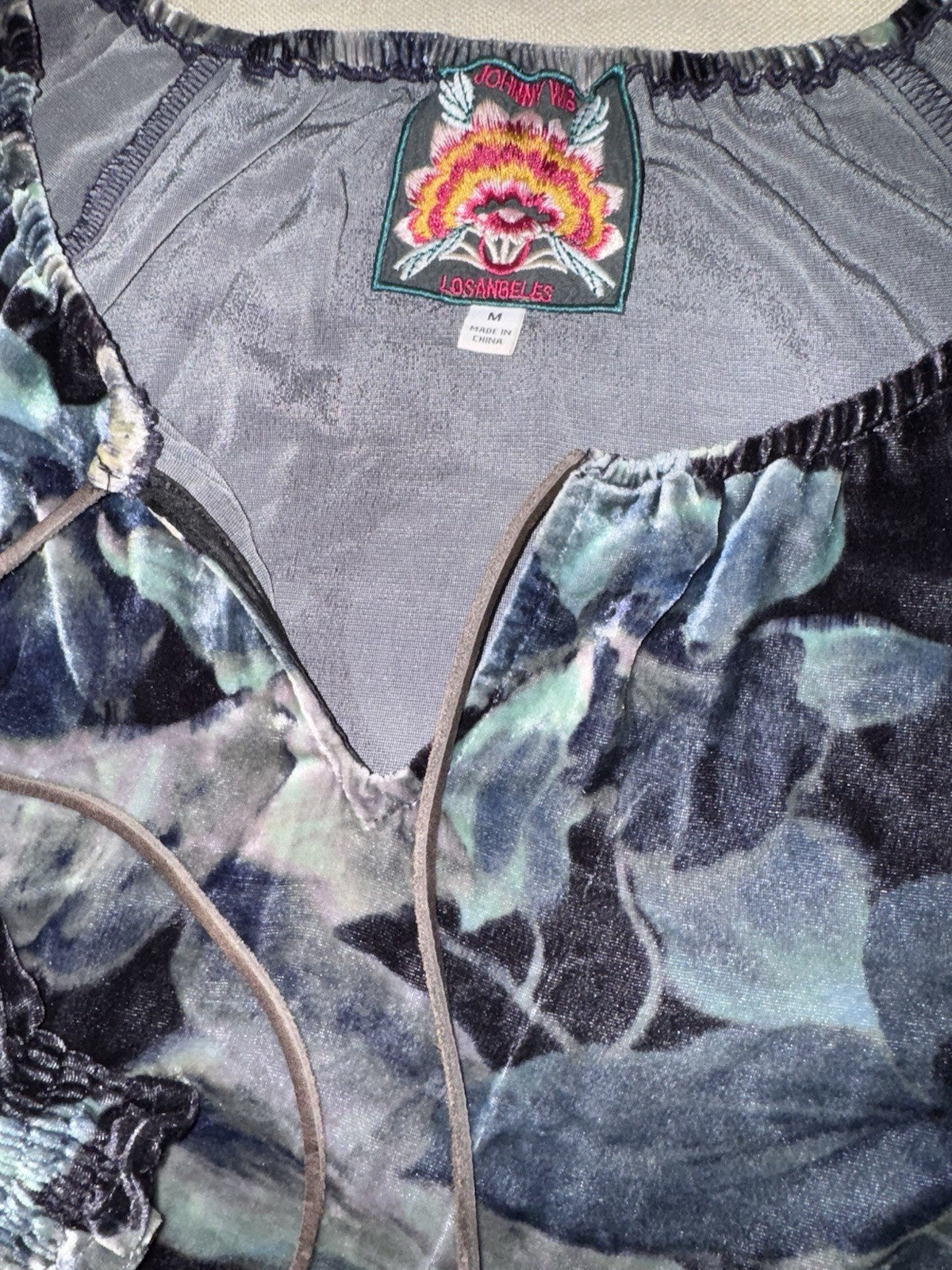 Johnny Was M Medium Blue Velvet Peasant Blouse Shirt Tunic Top BOHO Roses Johnny Was