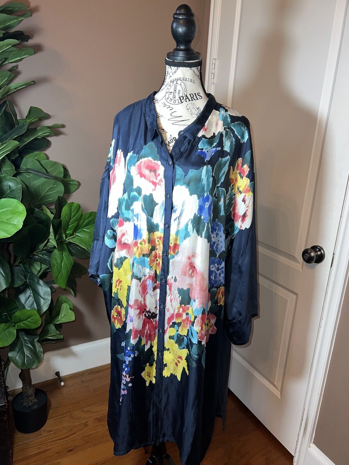 Johnny Was 100% Silk Navy  Floral Tunic Top Kimono 2X 2XL XXL  Watercolor