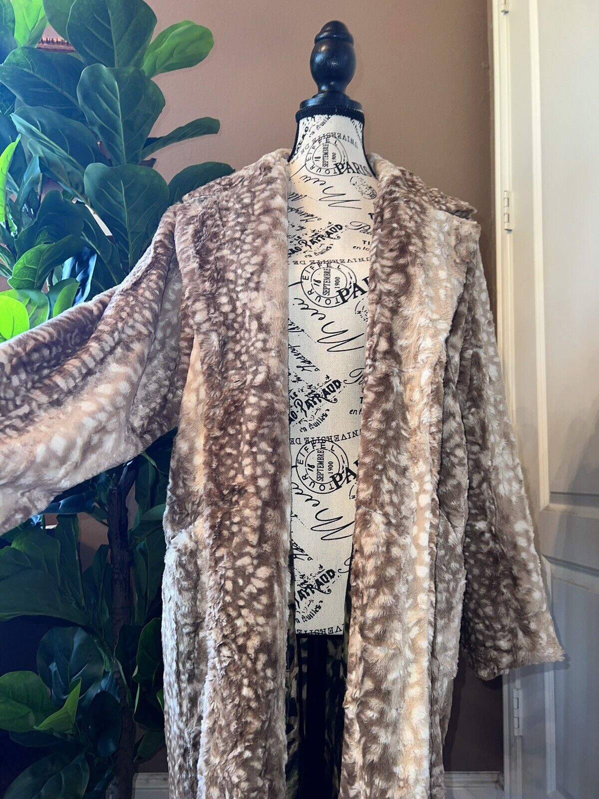 Johnny Was Falyne Faux Fur Coat Jacket Wrap Sz S Small  100% Silk Lining