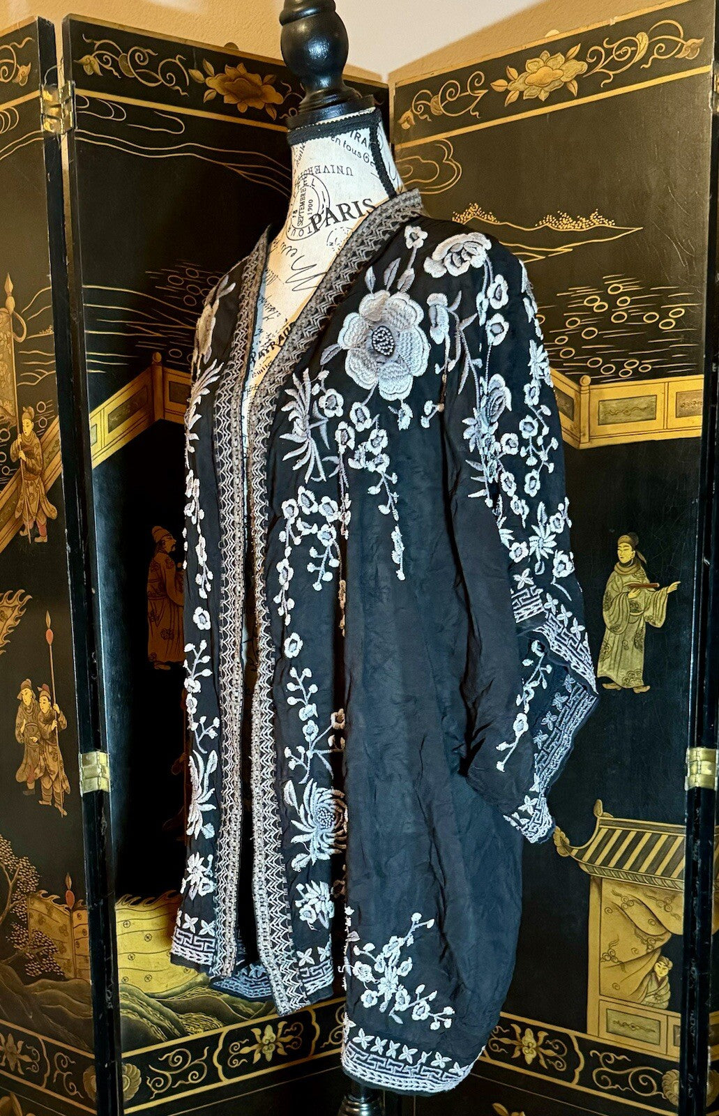 Johnny Was XL Silky Black Kimono Wrap Top Embroidered Black Duster Jacket Floral Johnny Was