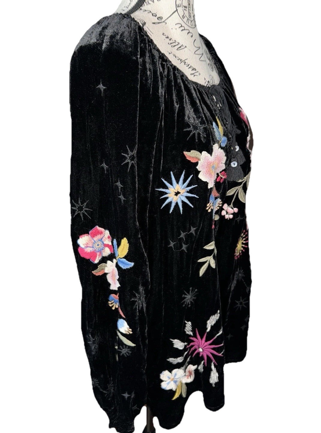 Johnny Was L Large Black Velvet Roses & Stars Embroidered Peasant Tunic Top Johnny Was