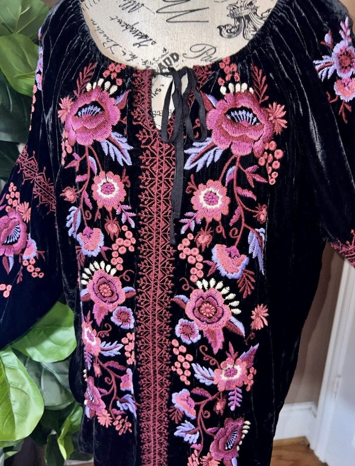 Johnny Was L Large Black & Pink Velvet Peasant Blouse Embroidered Tunic Top Johnny Was