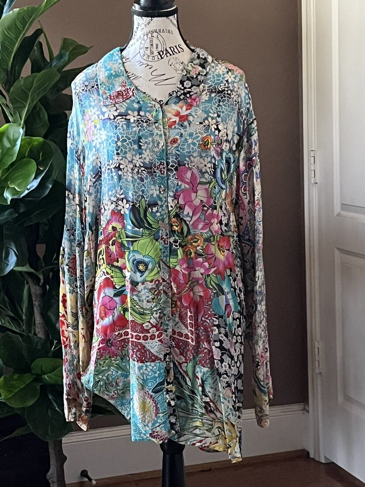 Johnny Was Silky Top Long Sleeve Button Up Sz 2x Xxl 2xl Gorgeous Floral Tunic