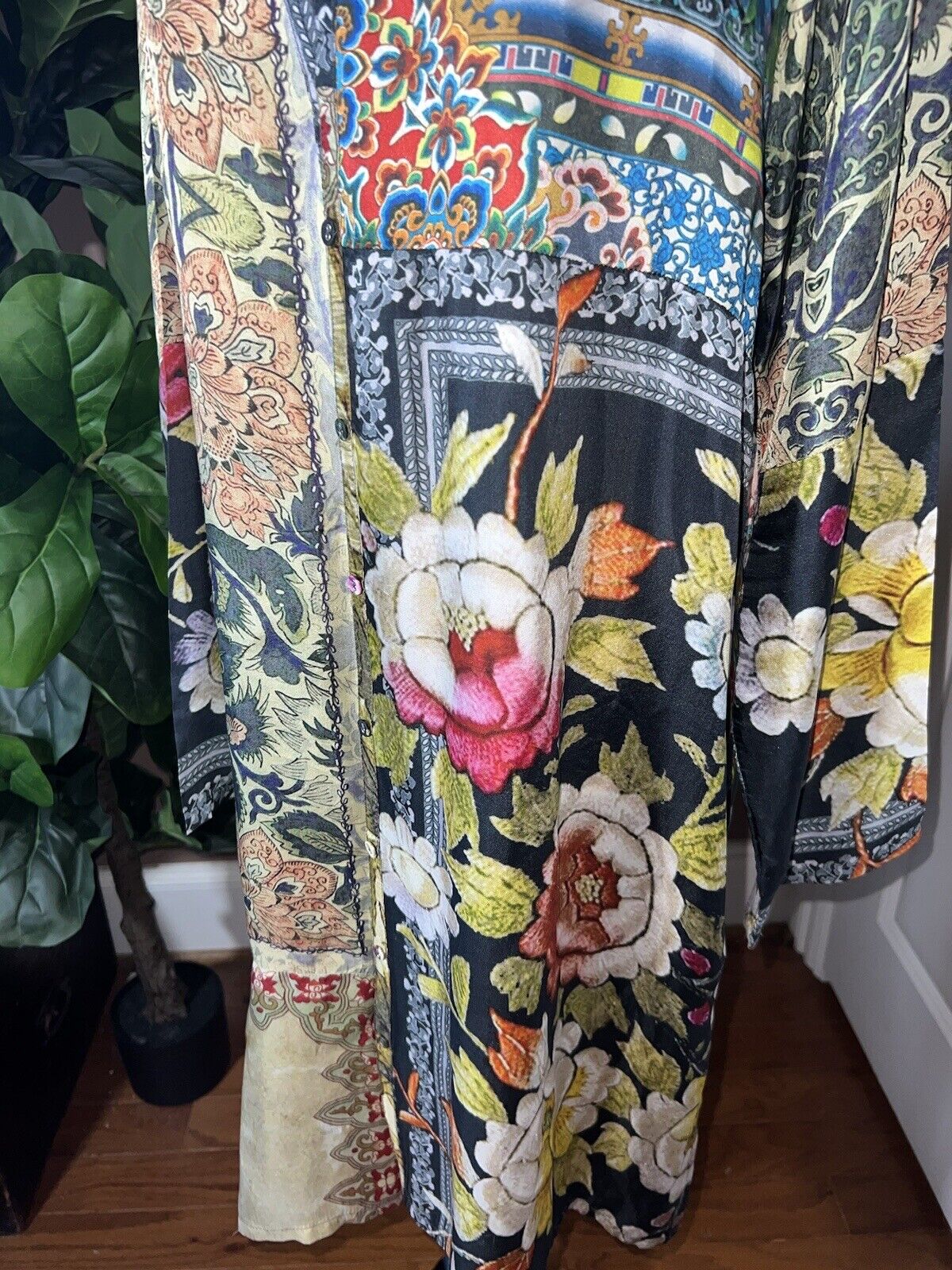 Johnny Was 100% Silk Kimono L Large Cherry Blossoms STUNNING BACK  Buttons Wrap