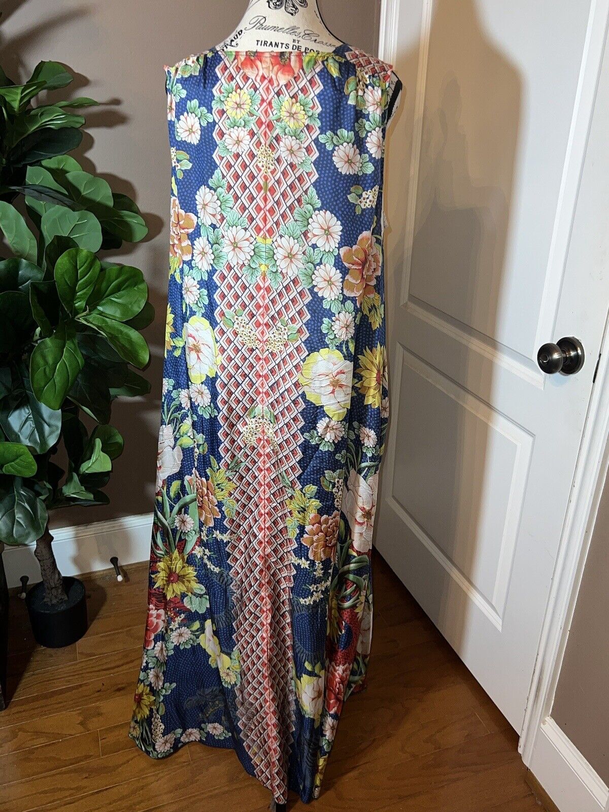 Johnny Was 100% Silk Sz L Large Sleeveless Maxi Wrap Dress Long Flowy