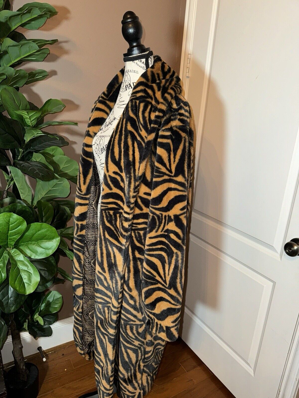 Johnny Was XL 1X Faux Fur & Silk Tiger Stripe Long Length Coat Jacket Wrap