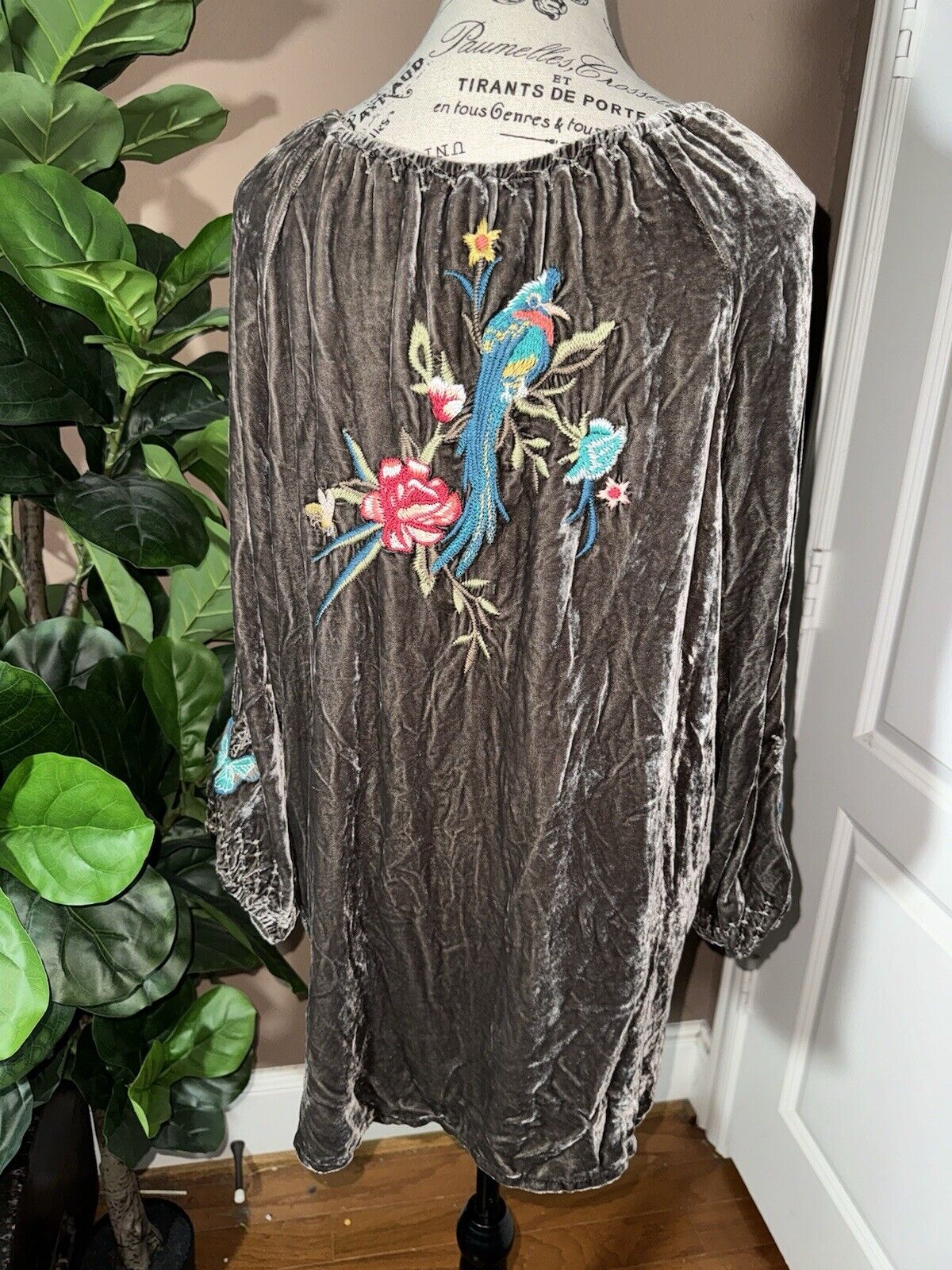 Johnny Was Sz XL Grey Velvet Heavily Embroidered Peasant Top Tunic Blouse