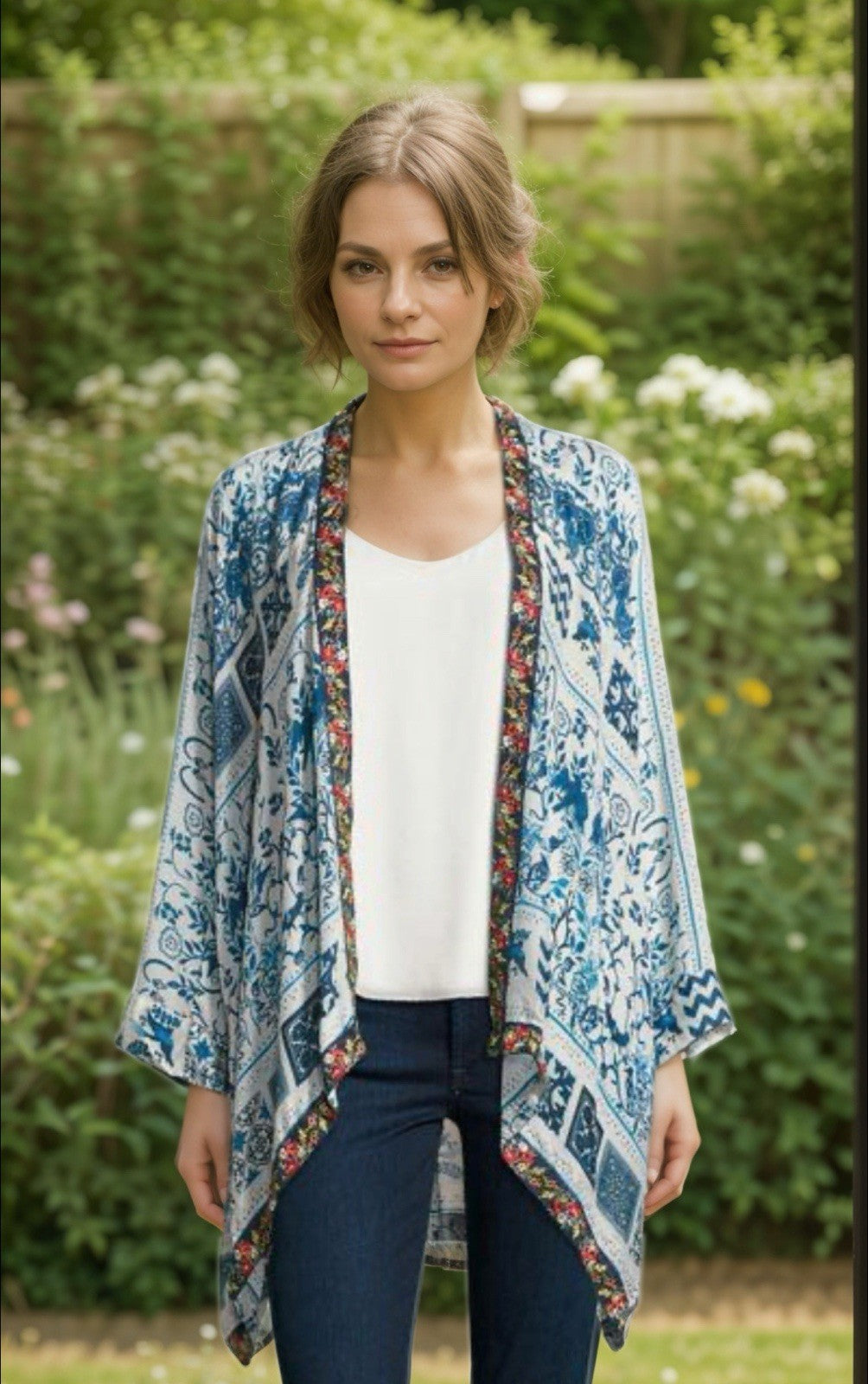 Johnny Was L Large Silky Kimono Blue & White Flowy Lightweight Cool BOHO Jacket Johnny Was