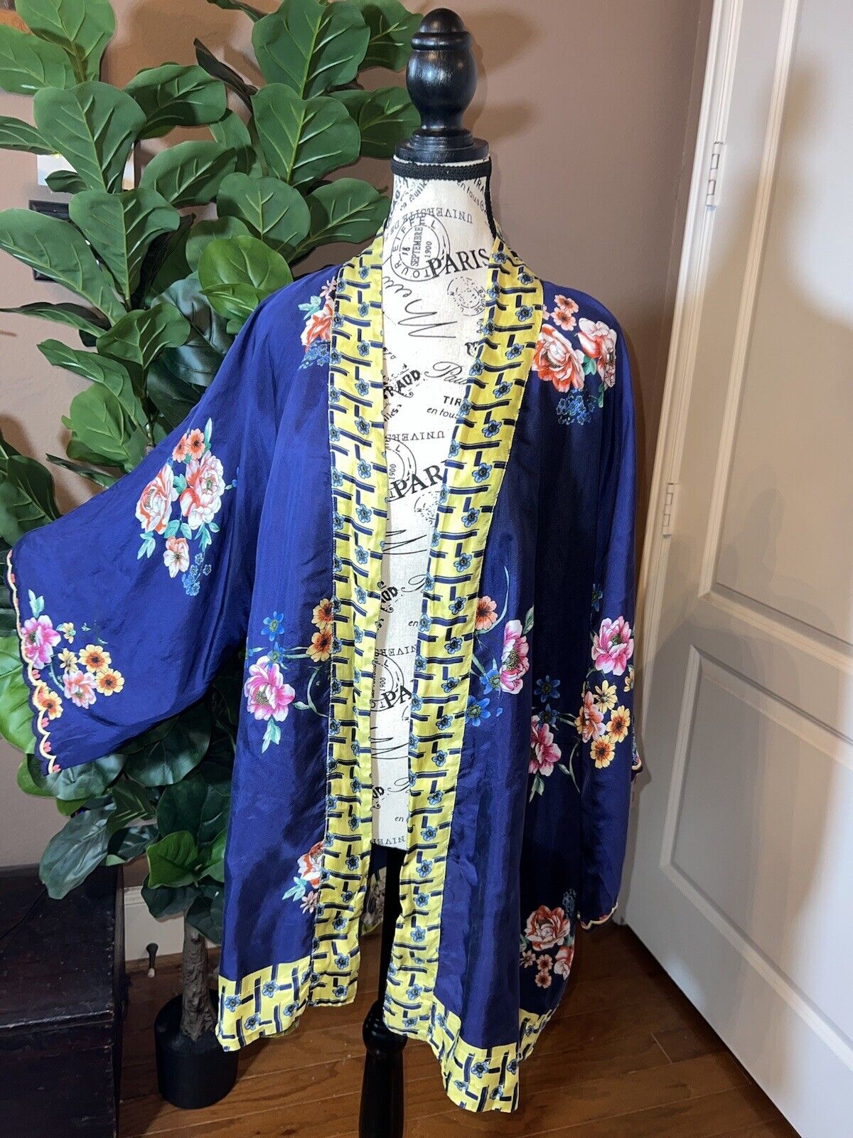 Johnny Was 100% Silk Kimono Wrap Coverup GORGEOUS Sz M