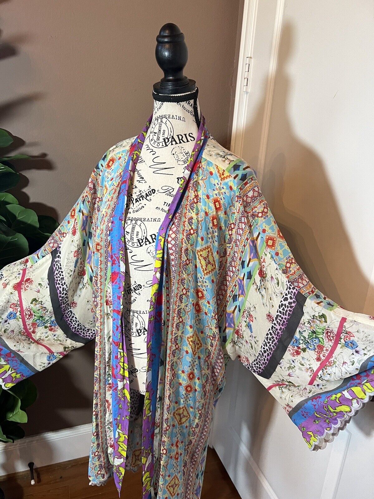 Johnny Was Silky Kimono Sz 2X 2XL Floral With Belt Lavender Pink SPRING & SUMMER