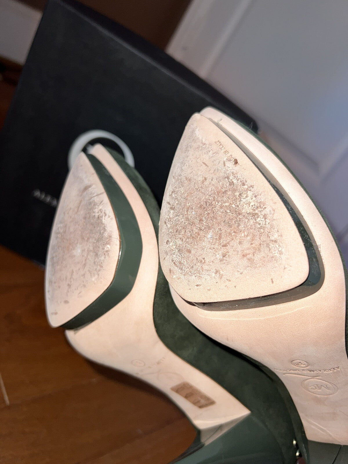 Alexander McQueen Suede Studded Heels In Military Green Sz 38 US 8 AUTHENTIC Alexander McQueen