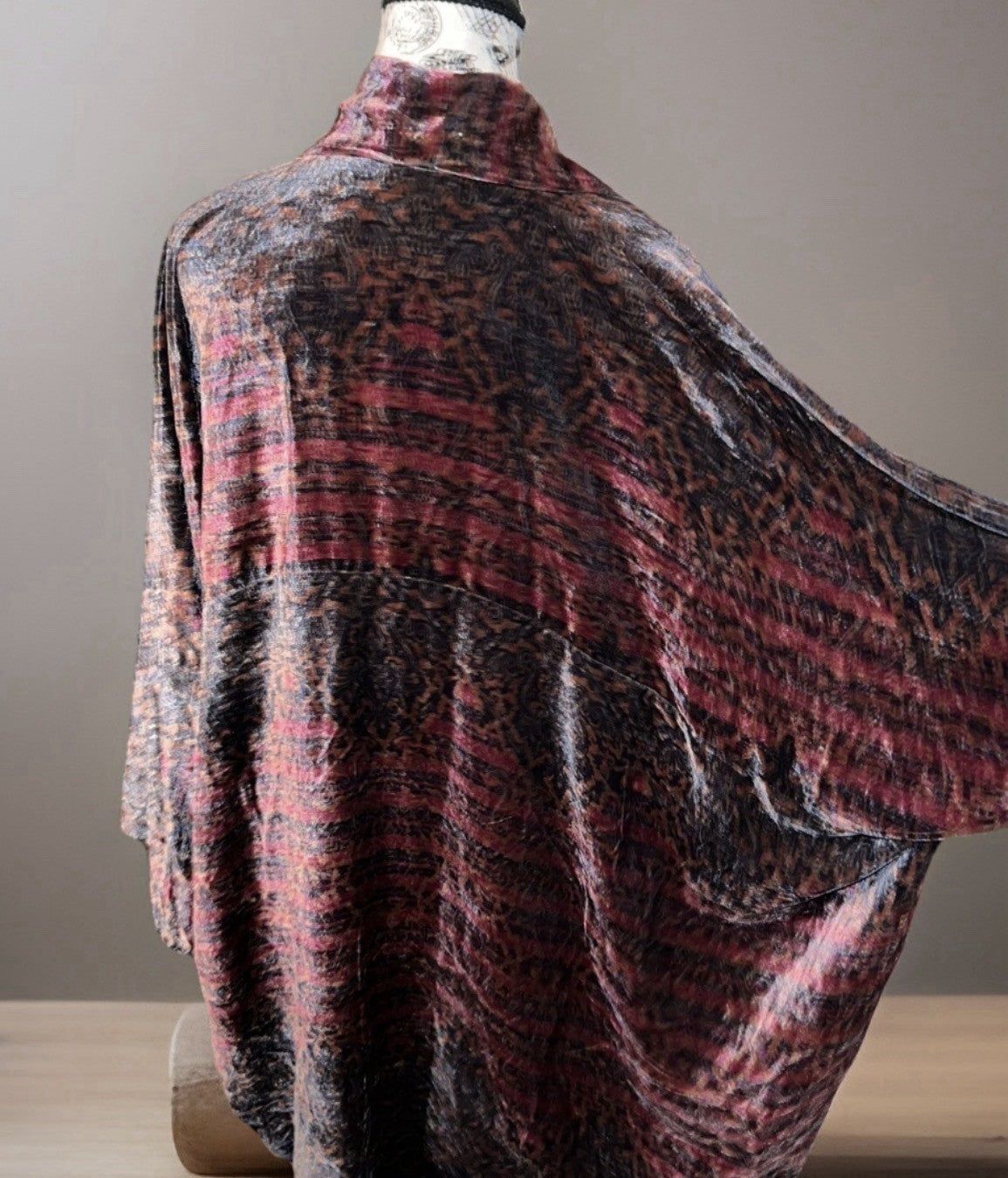 Johnny Was Black & Red Velvet Sz 3X 3XL Kimono Wrap Gorgeous Colors Johnny Was