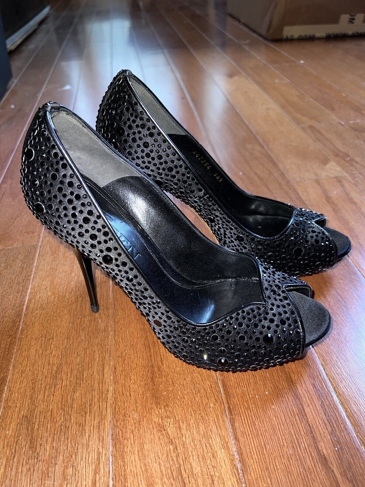 Alexander McQueen 38.5 Black Crystal Pumps High Heels Worn Once Retail $1750 HOT