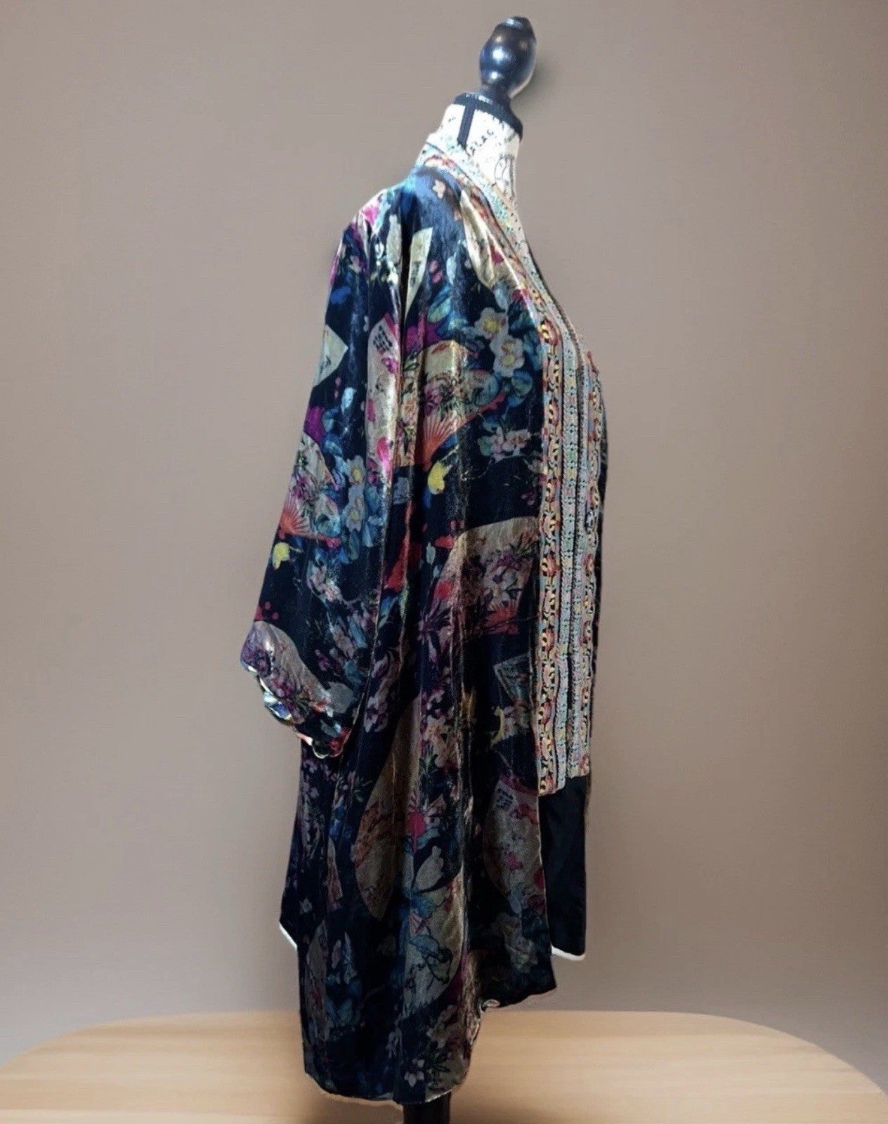 Johnny Was XL Velvet & Silk Kimono Wrap Cardigan Jewel Tone Floral REVERSIBLE Johnny Was