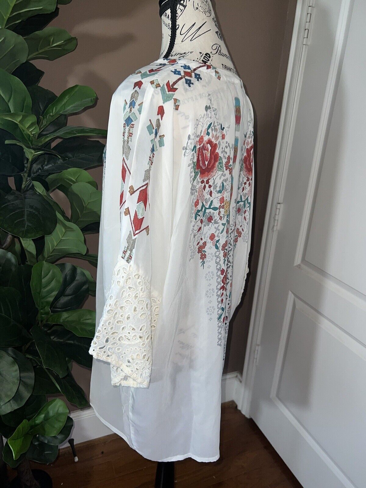 Johnny Was Silky Kimono Floral White Eyelet Lace OVERSIZED Sz M Medium