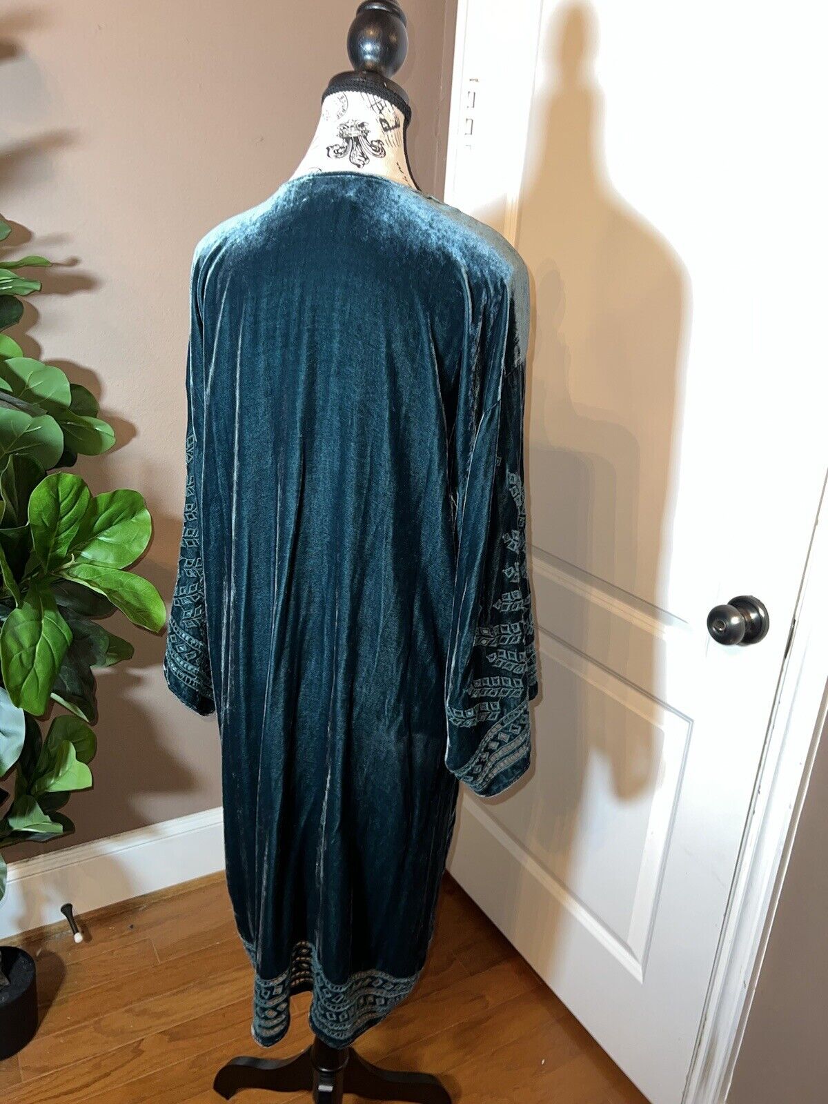 Johnny Was Jade M Medium Velvet Long Kimono Duster Wrap Green Embroidery