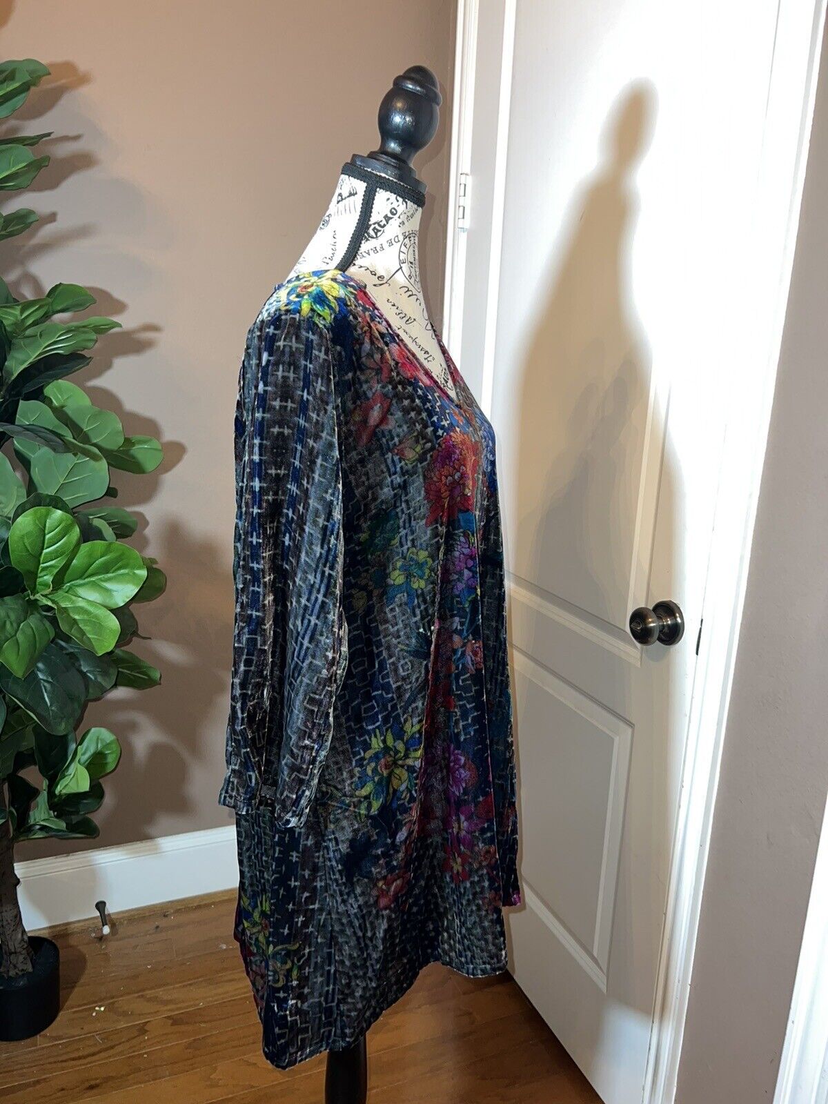 Johnny Was Floral Velvet Jewel Tones Tie Waist Tunic Top Mini Dress M Medium