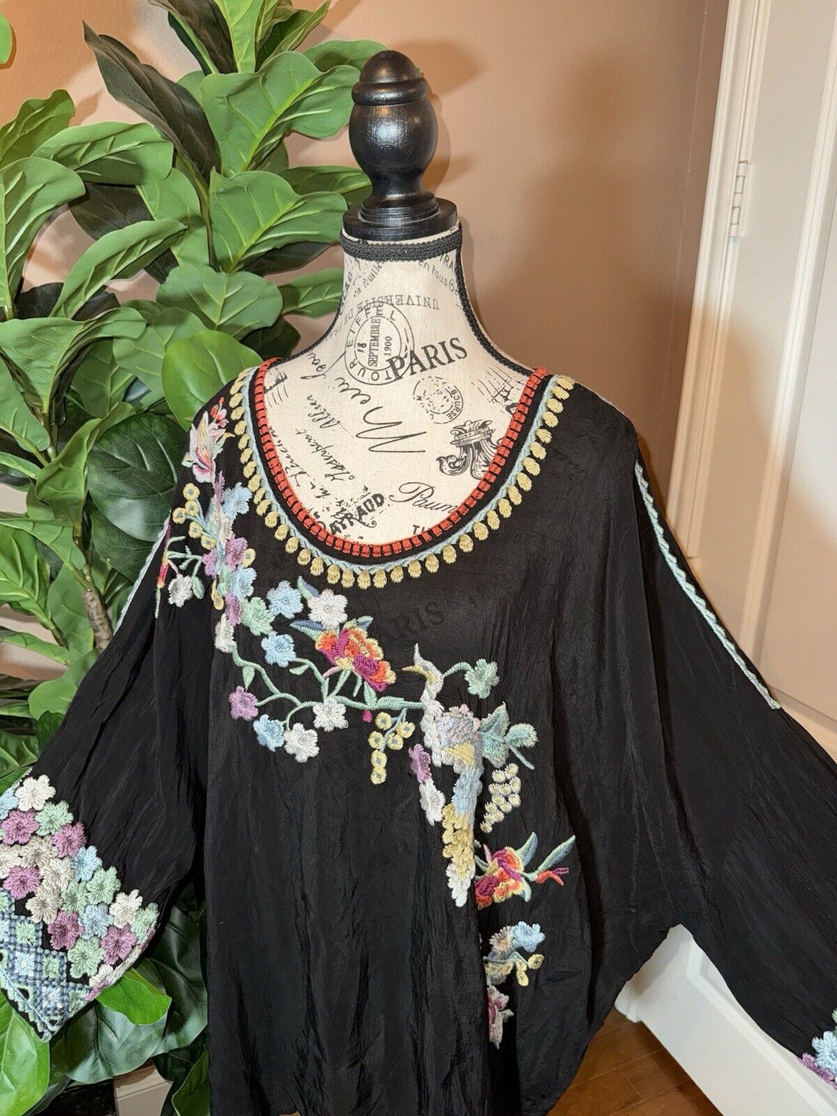 Johnny Was 3X 3XL Black Tunic Top Embroidered Peasant Blouse Floral Shirt