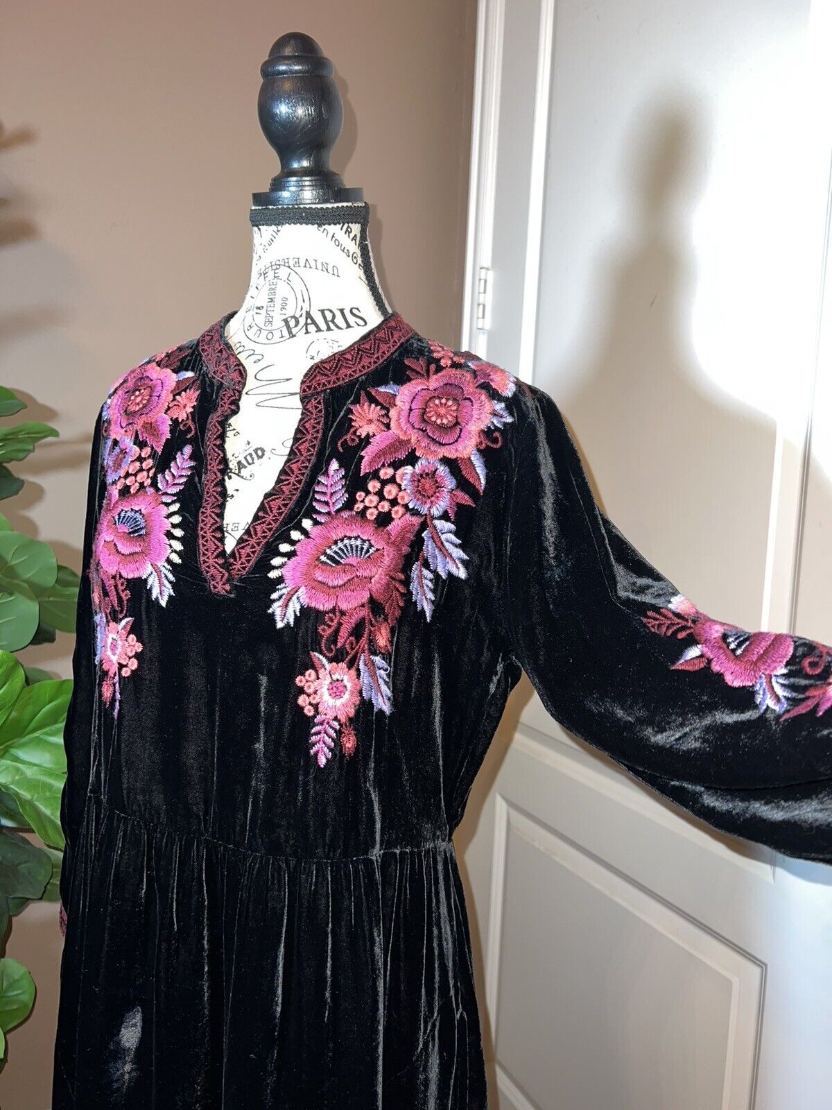 Johnny Was Black Velvet Heavily Embroidered Tunic Top Mini Dress L Large Floral