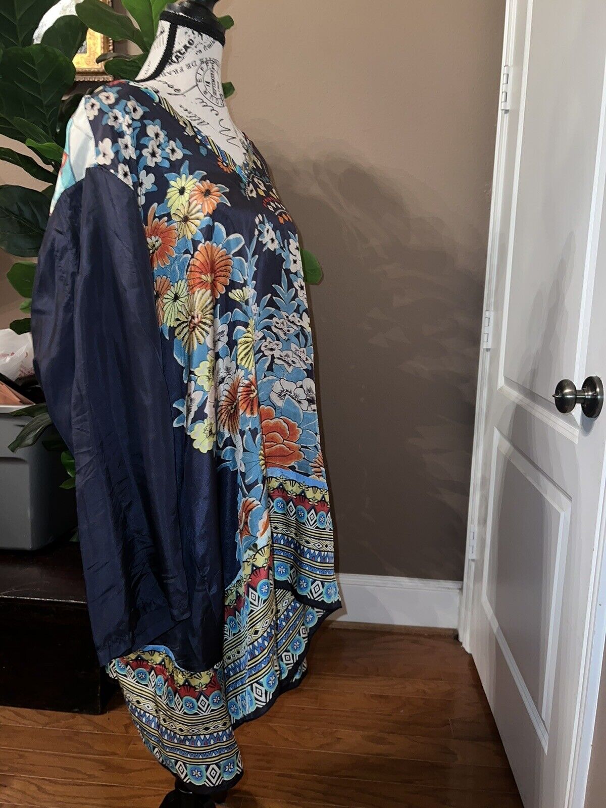 Johnny Was 3X 3XL 100% Silk Tunic Top Kimono Sleeves