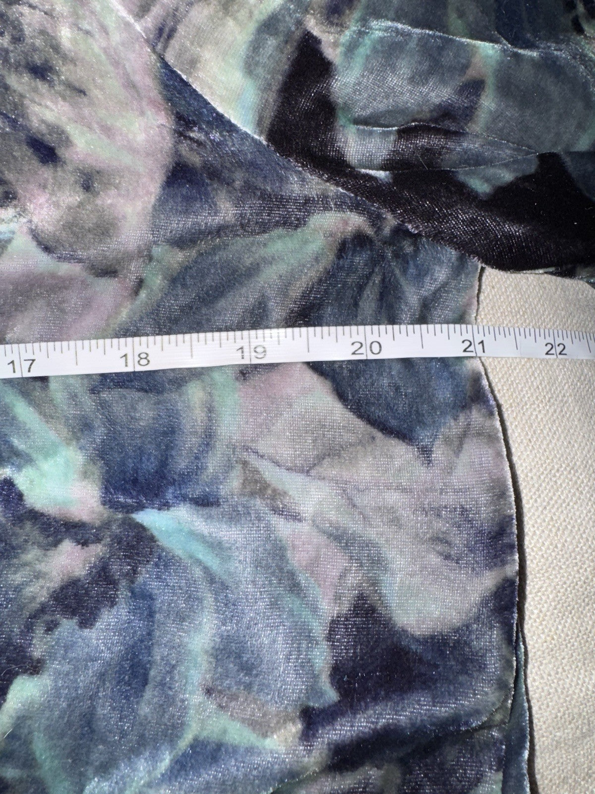 Johnny Was M Medium Blue Velvet Peasant Blouse Shirt Tunic Top BOHO Roses Johnny Was