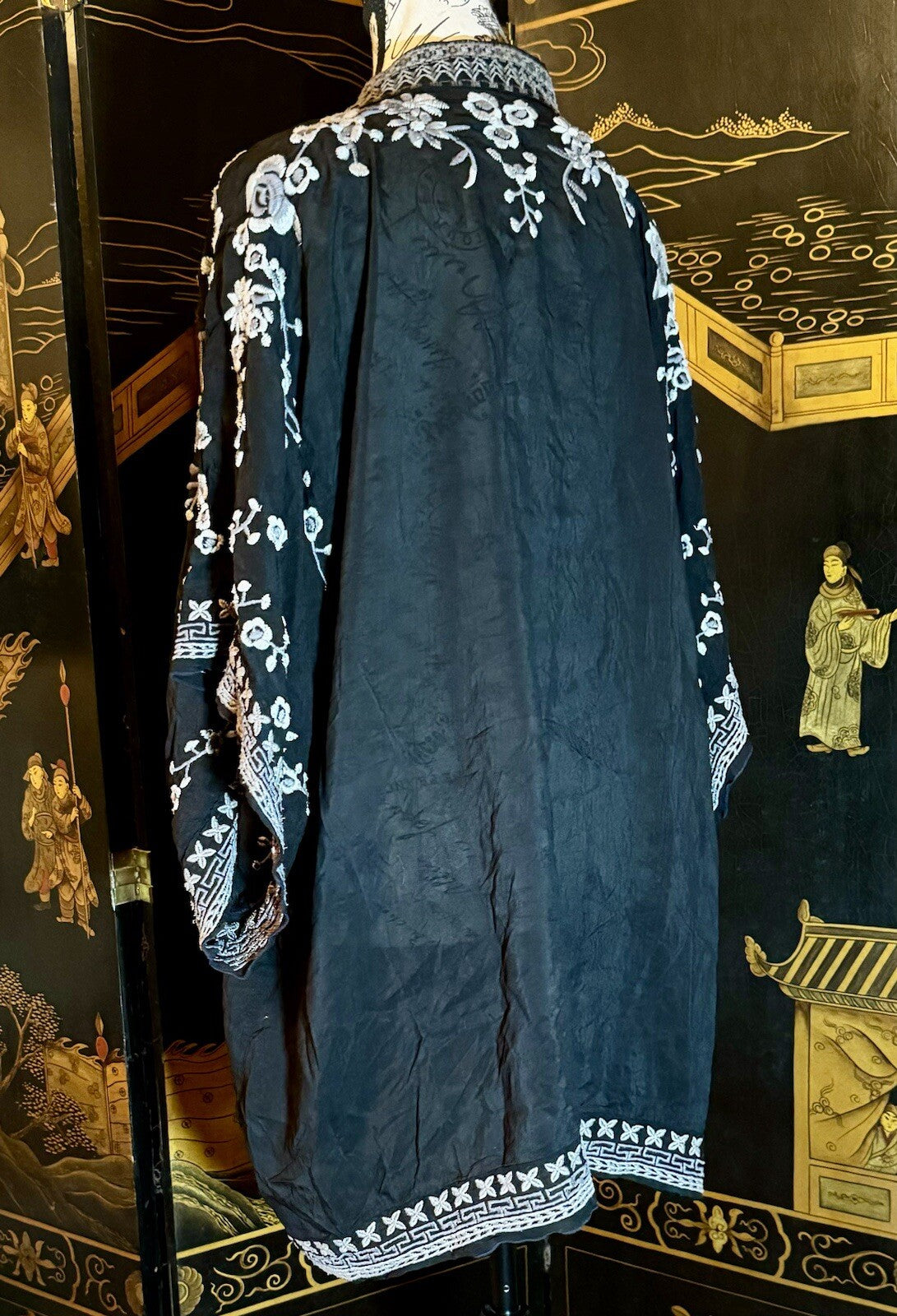 Johnny Was XL Silky Black Kimono Wrap Top Embroidered Black Duster Jacket Floral Johnny Was