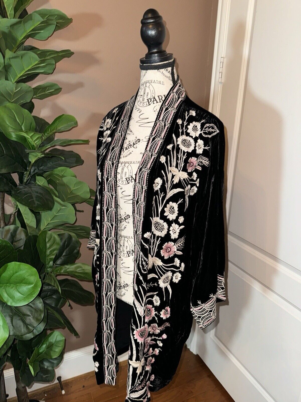 Johnny Was Black Velvet Long Kimono Duster Wrap M Medium Embroidered