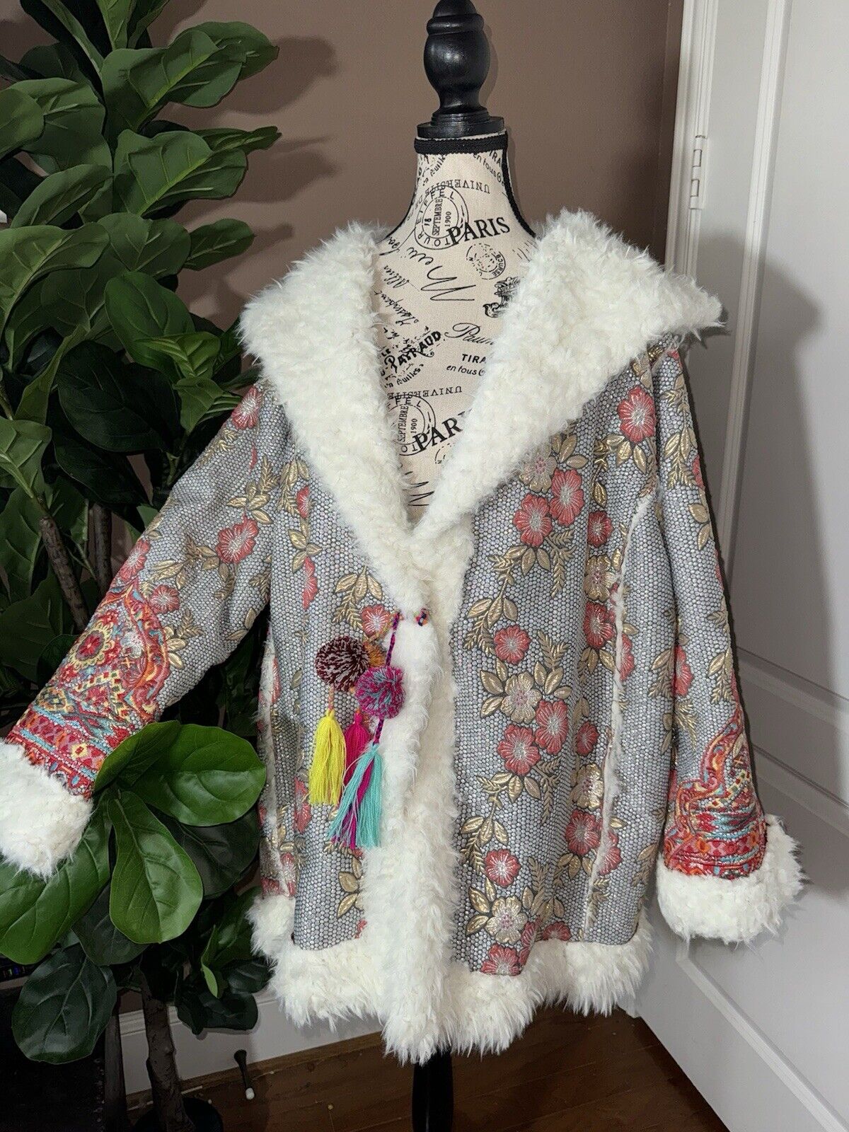 Johnny Was Sherpa Faux Fur & Embroidered 2X Silver Gold Pink Coat Jacket