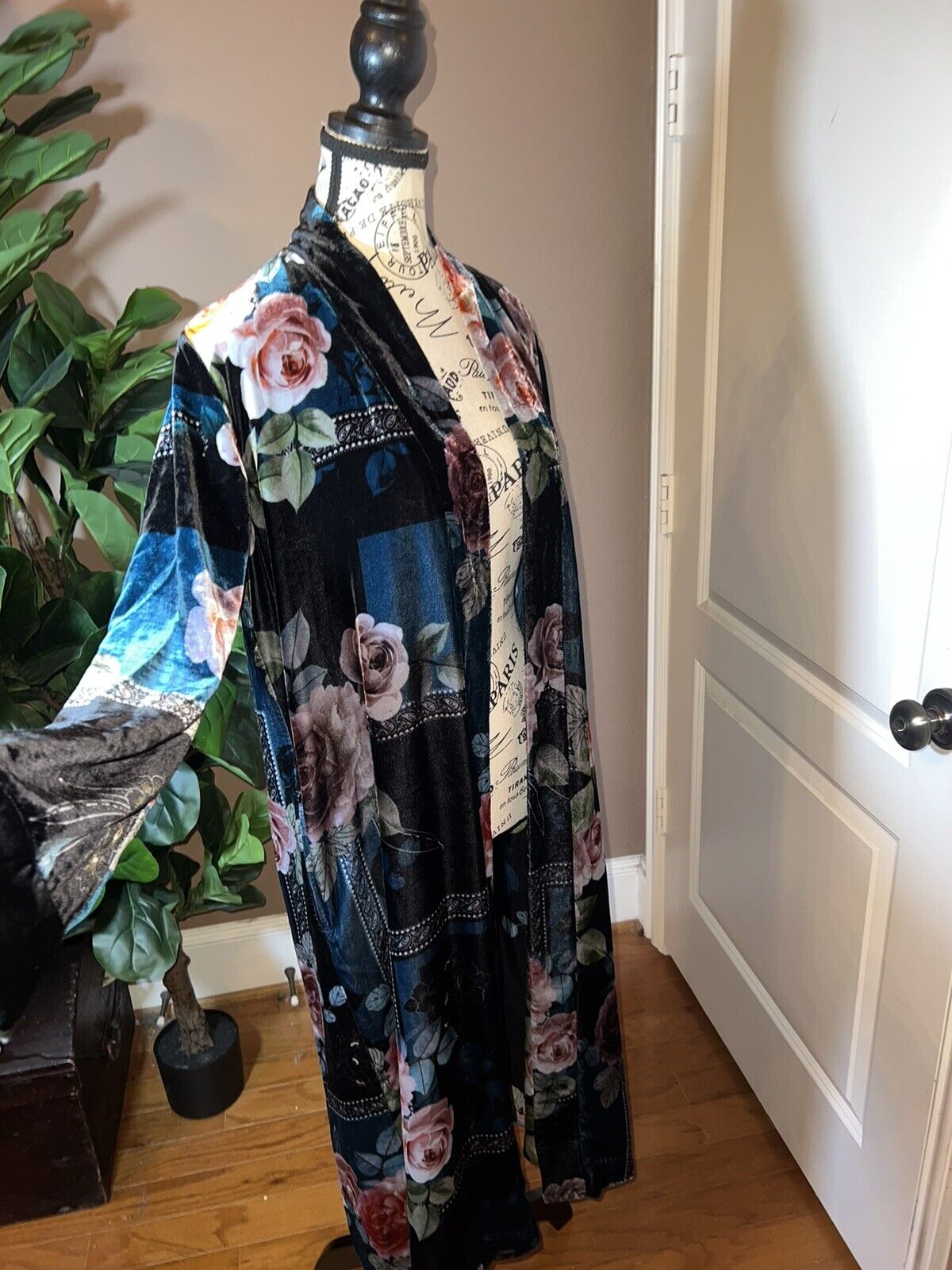 Johnny Was L Velvet & Silk Lined Kimono Wrap Duster Pink & Blue Floral