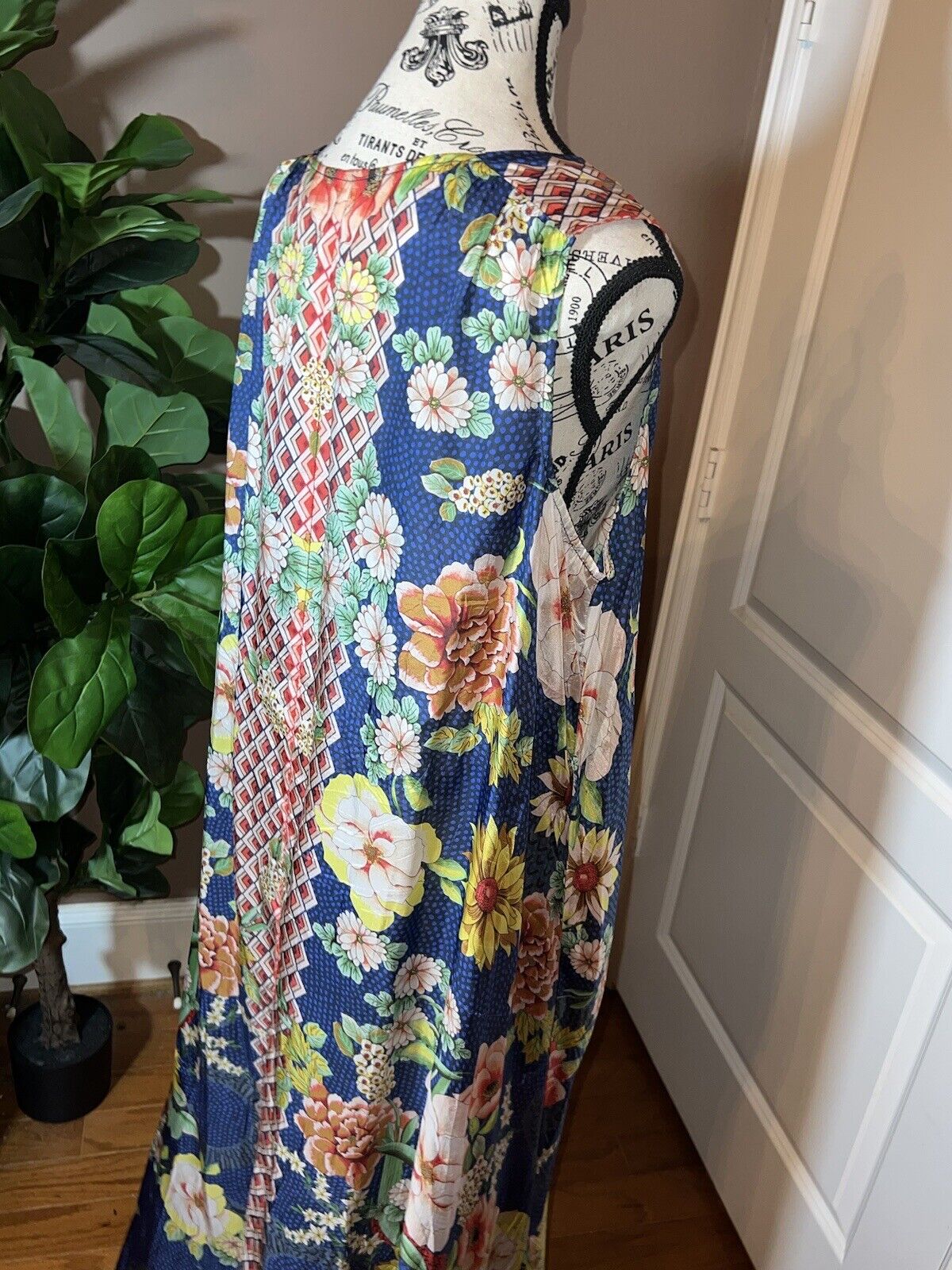 Johnny Was 100% Silk Sz L Large Sleeveless Maxi Wrap Dress Long Flowy