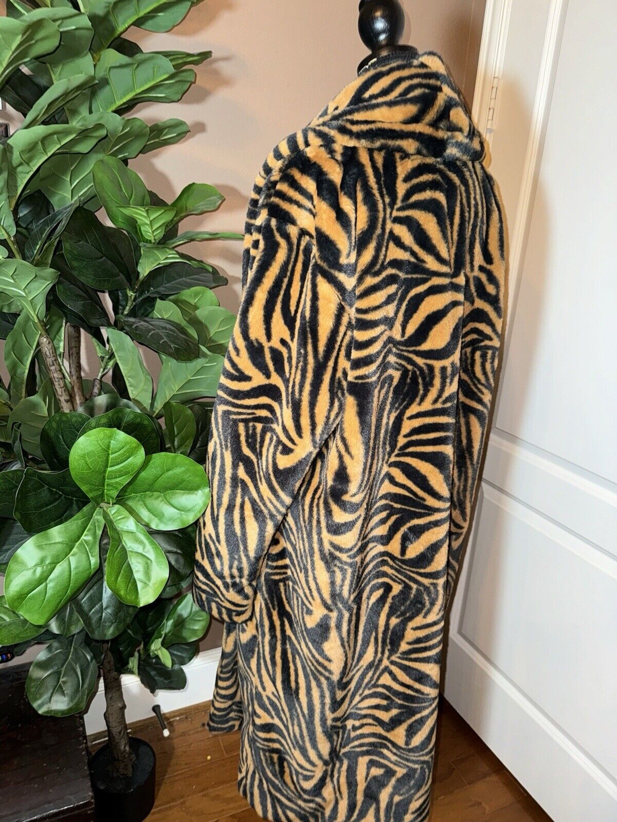 Johnny Was XL 1X Faux Fur & Silk Tiger Stripe Long Length Coat Jacket Wrap