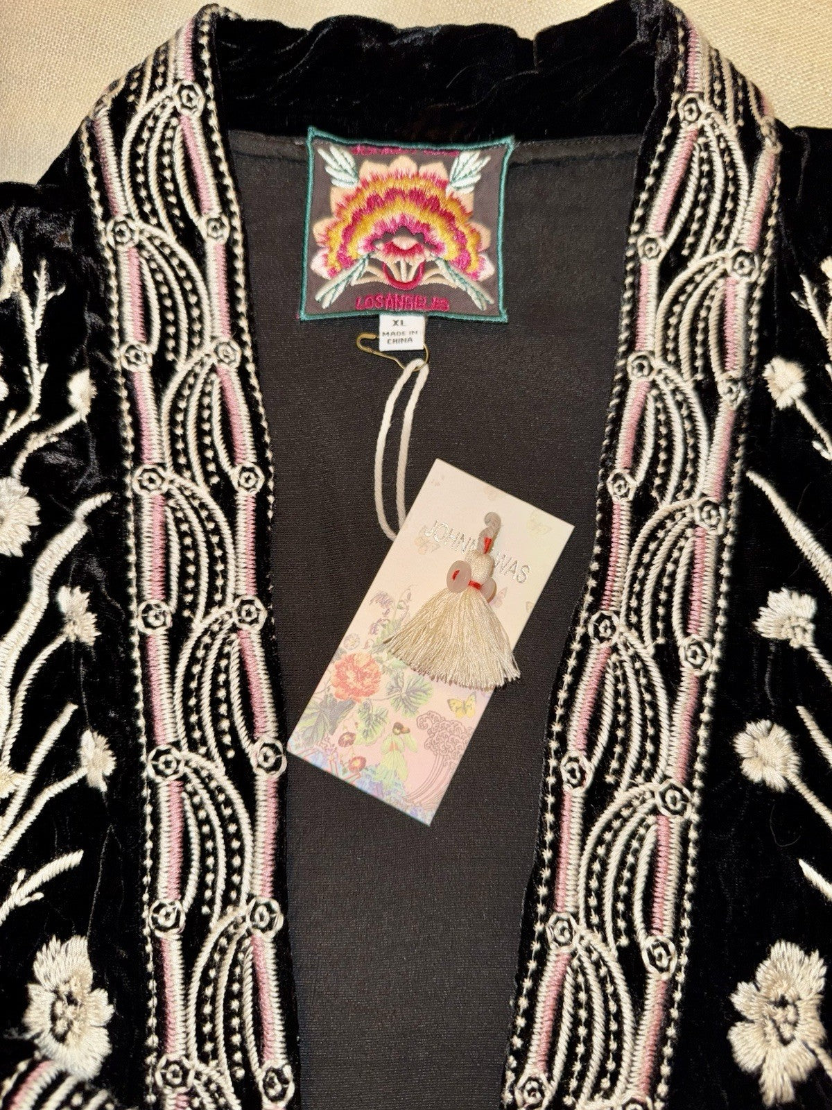 8949231