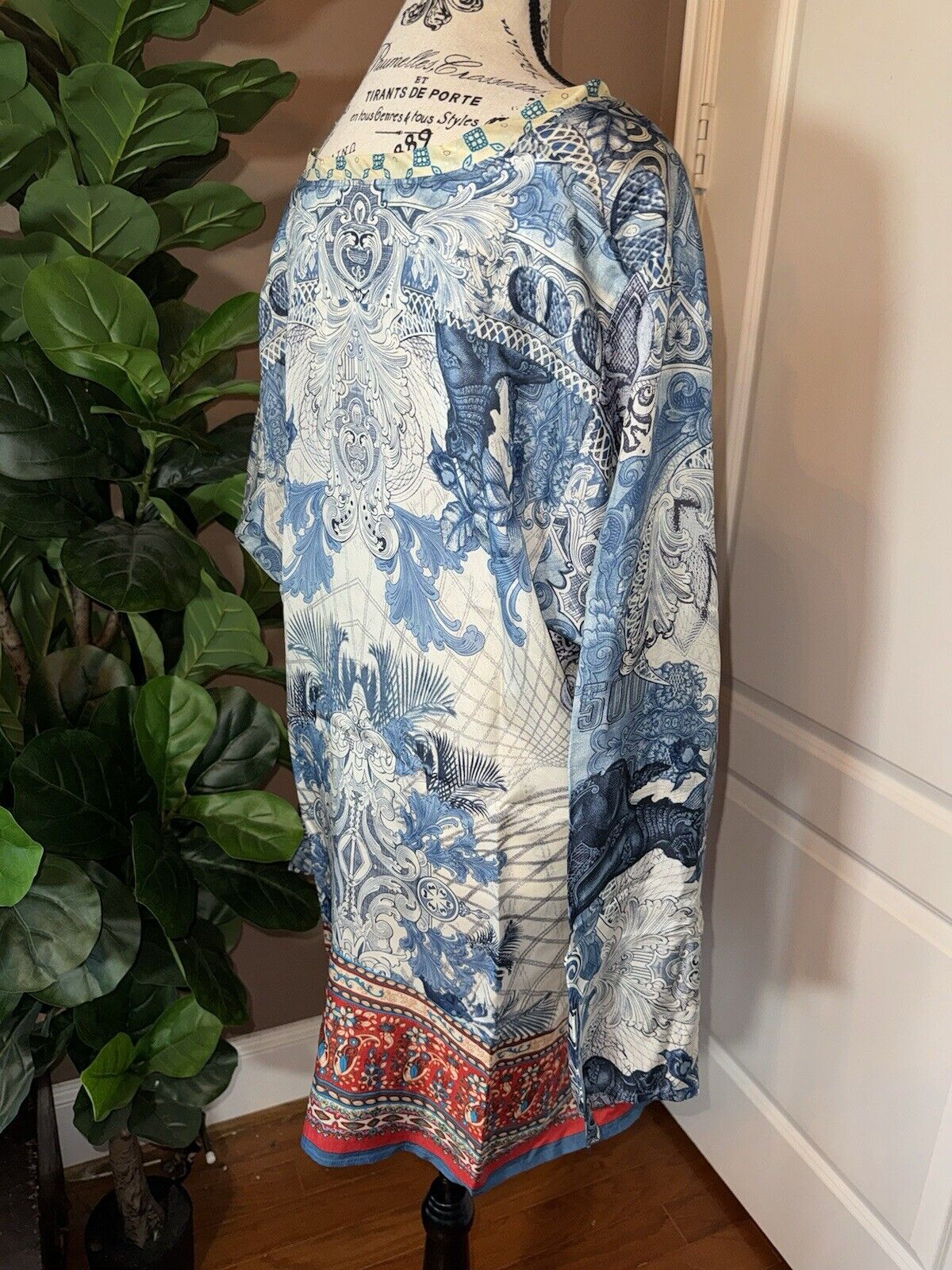 Johnny Was XL 1X 100% Silk Blue & White Tunic Top Blouse Mini Dress Kimono