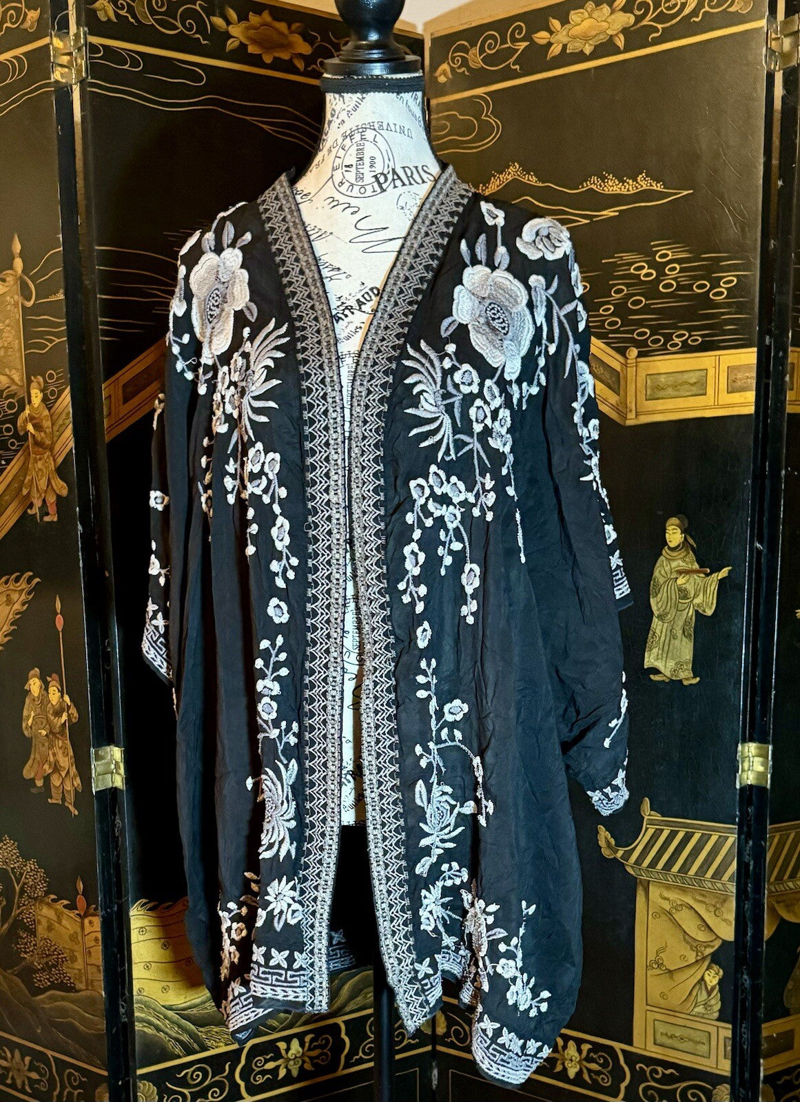 Johnny Was XL Silky Black Kimono Wrap Top Embroidered Black Duster Jacket Floral Johnny Was