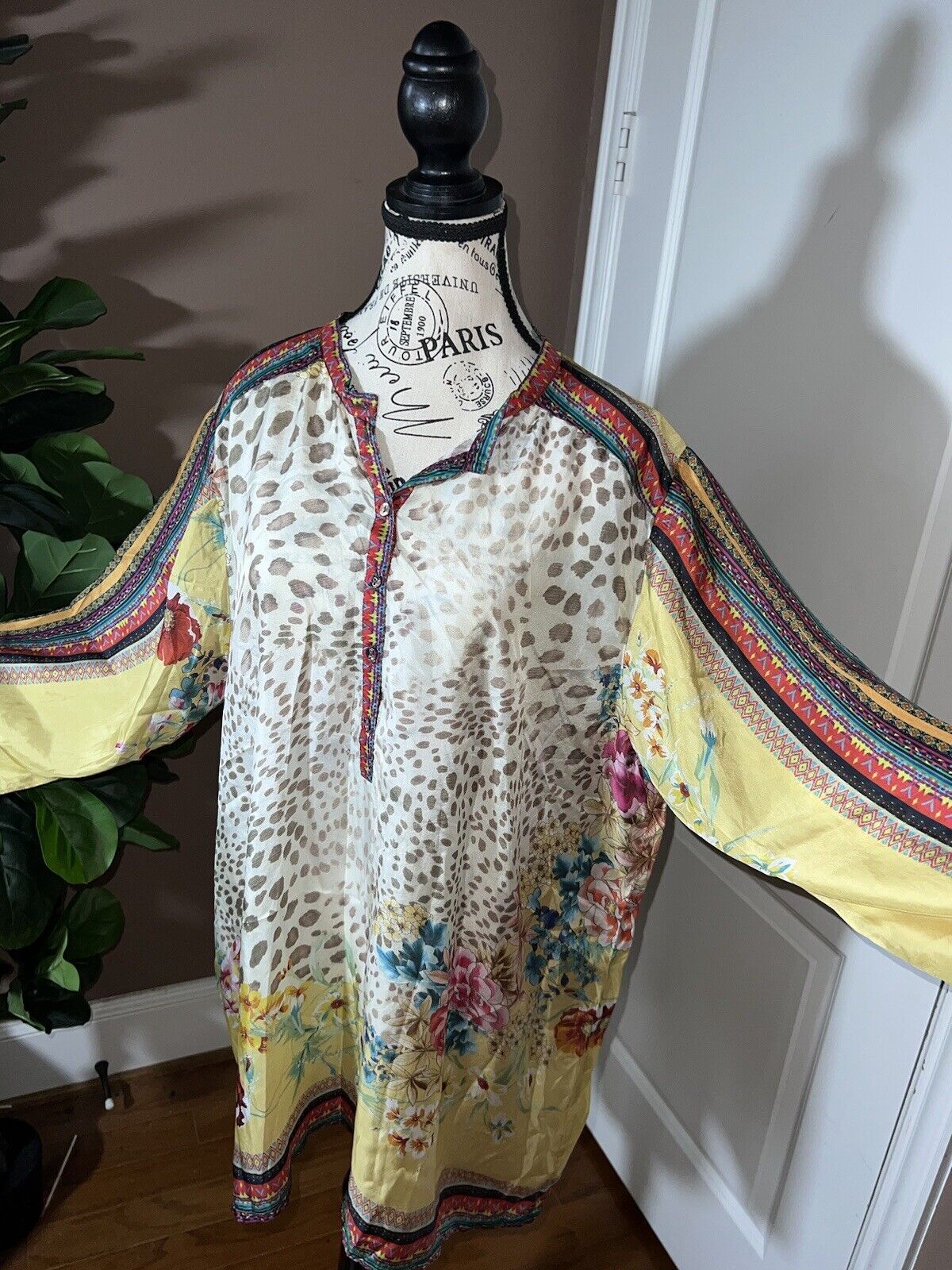 100% Silk Johnny Was Tunic Top XXL 2X Soft & Flowy Leopard & Flower