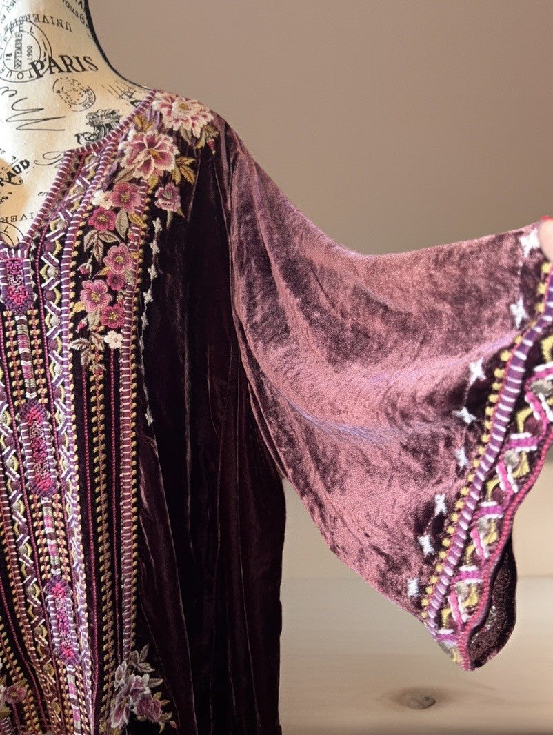 Johnny Was M Medium Purple Velvet Heavily Embroidered Tunic Top Kimono Sleeves Johnny Was