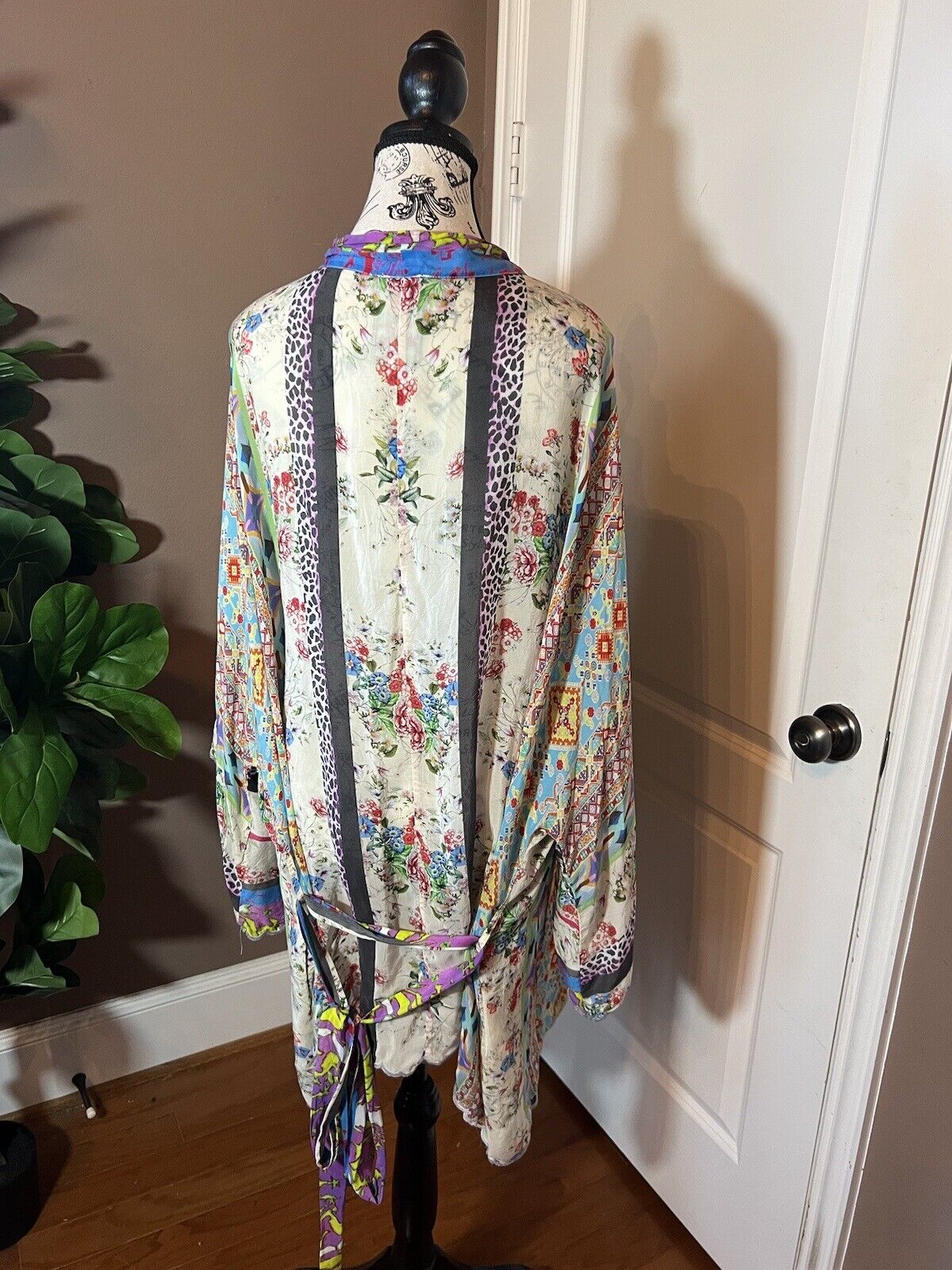 Johnny Was Silky Kimono Sz 2X 2XL Floral With Belt Lavender Pink SPRING & SUMMER