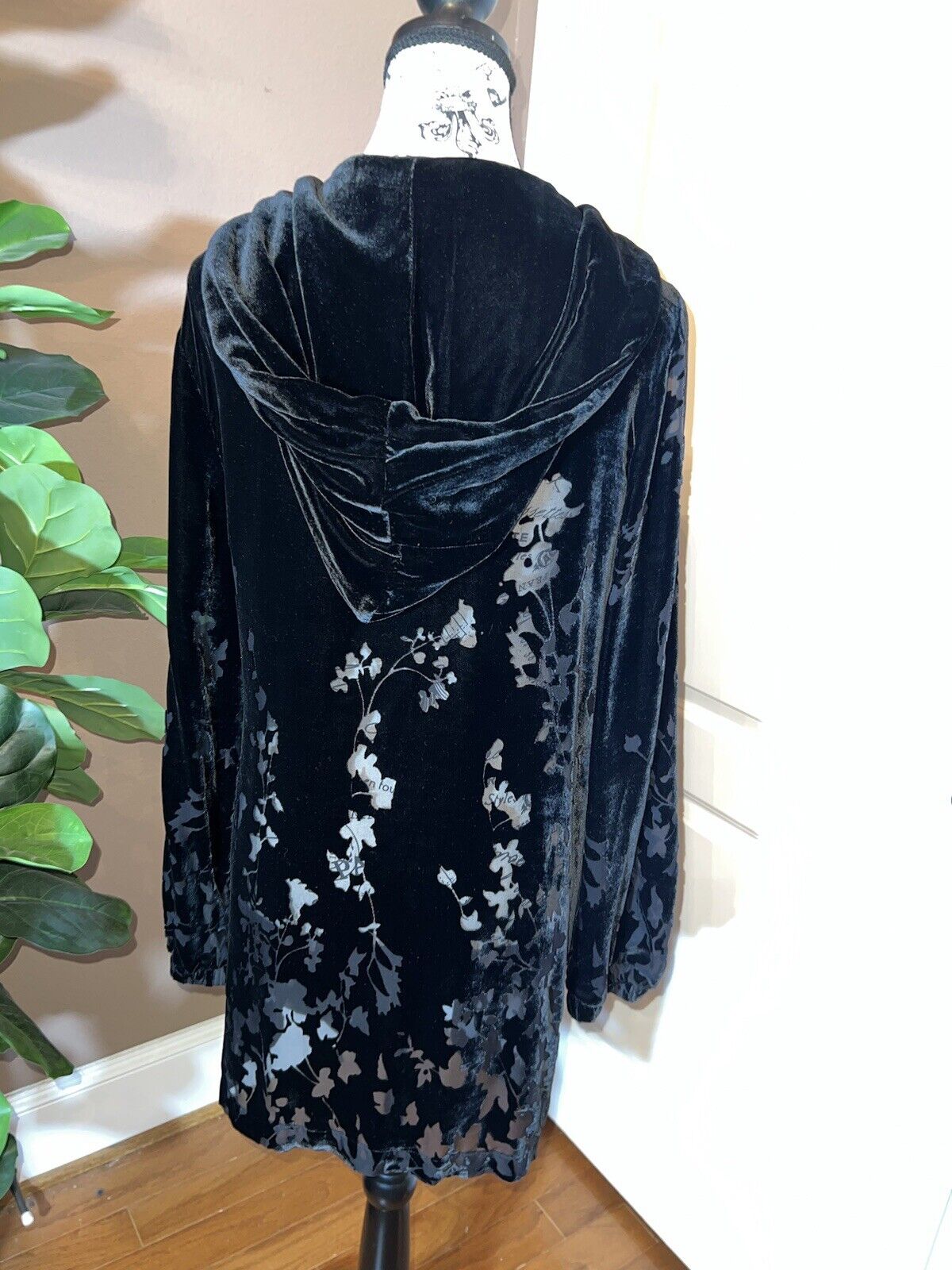 Johnny Was Black Burnout Velvet Sz L Large Luxurious Wrap Kimono Hoodie