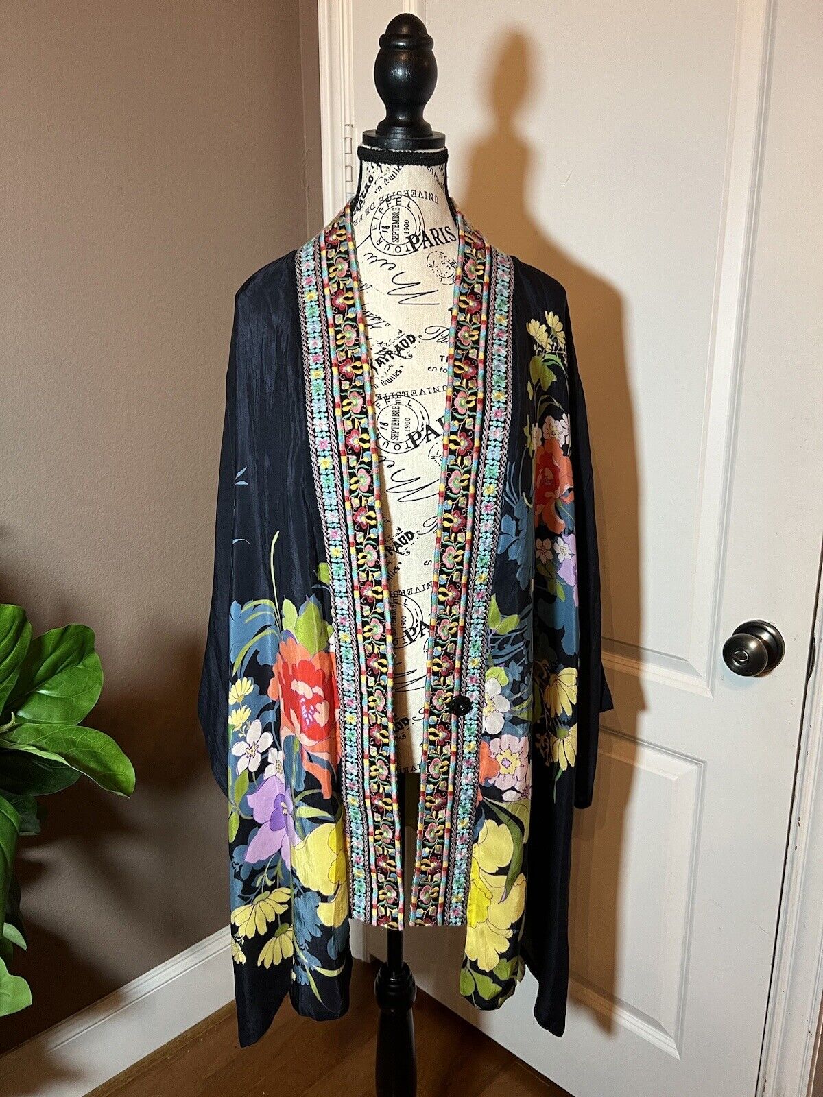 Johnny Was Sz L Silky Kimono Duster REVERSIBLE Embroidered Wrap  Floral