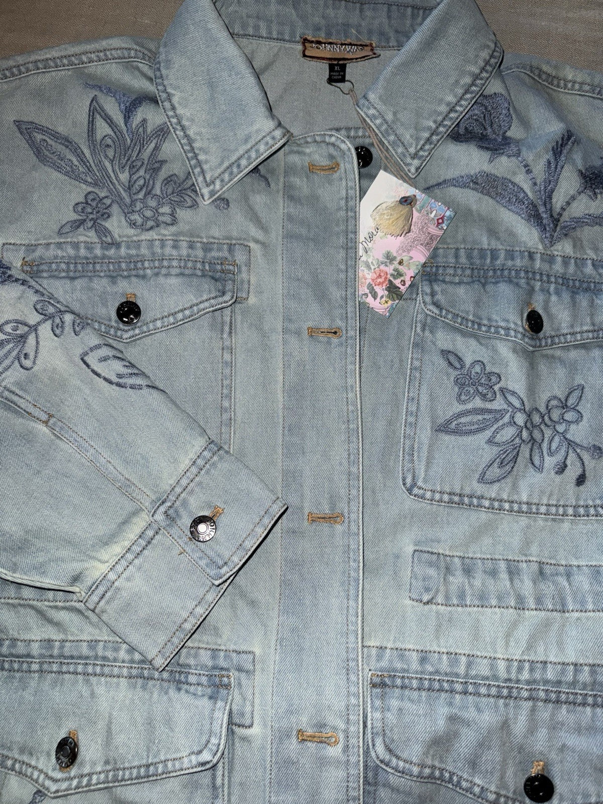 Johnny Was XL Denim Jacket Shacket Coat Embroidered Blue Light Wash Johnny Was